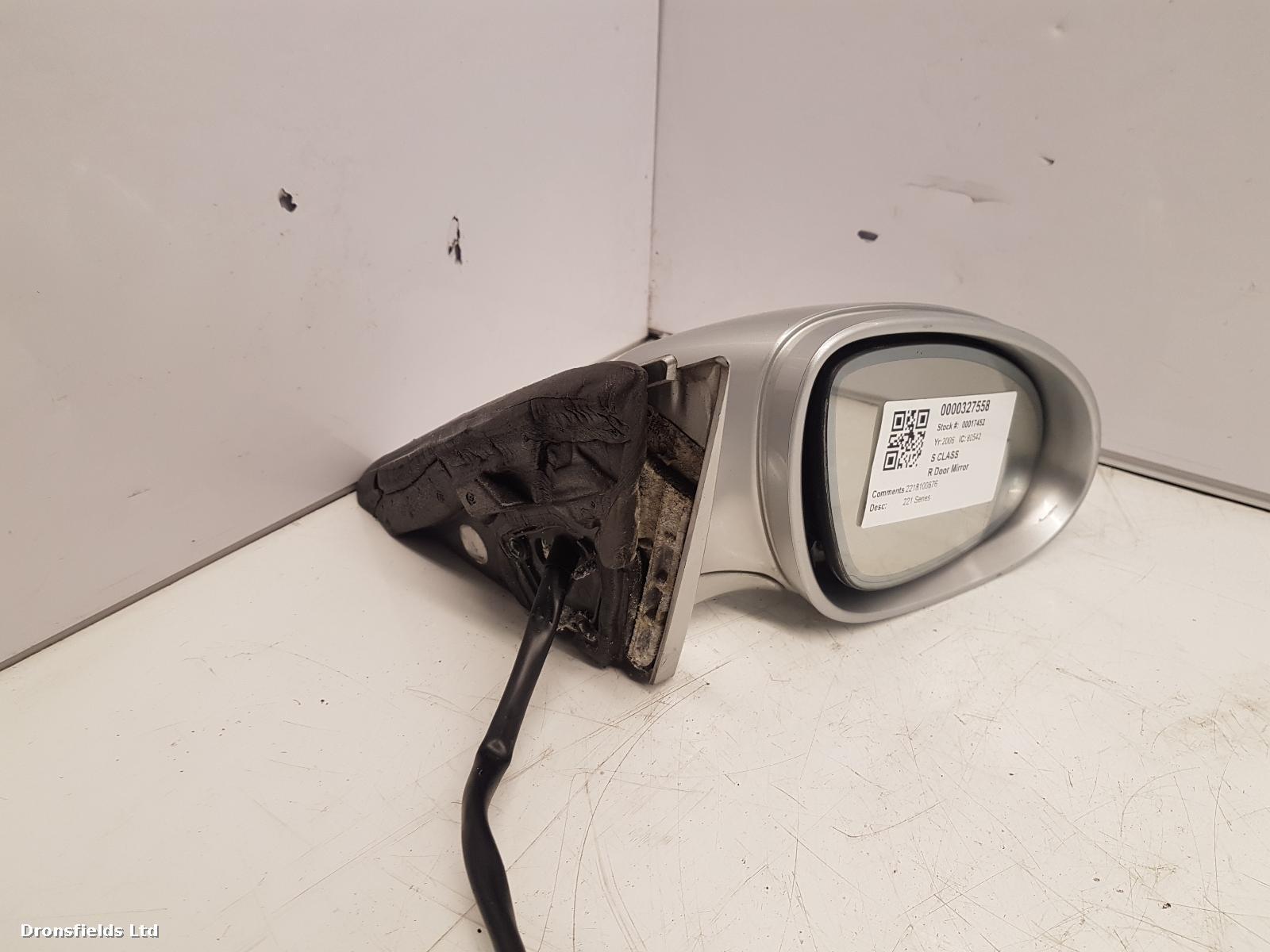 View Auto part R Door Mirror Mercedes S Class 2006