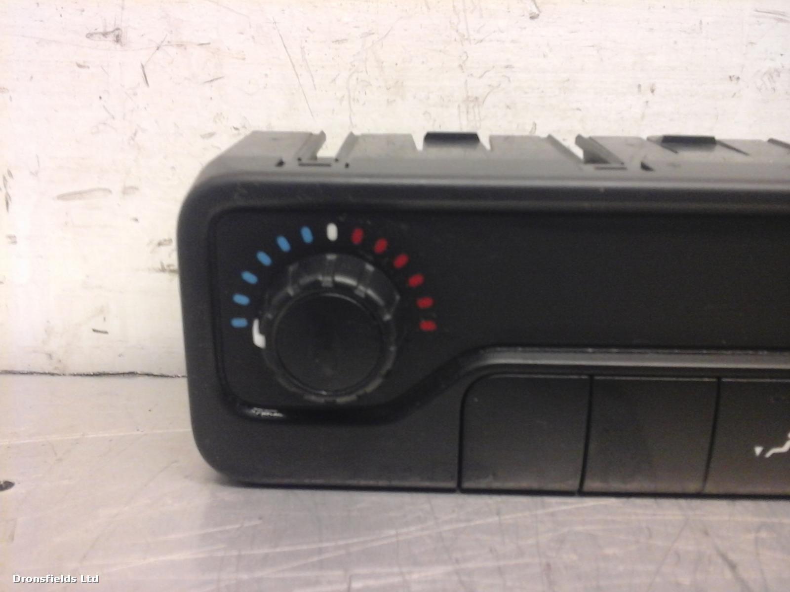 View Auto part Heater/AC Controller Mercedes Sprinter 2017