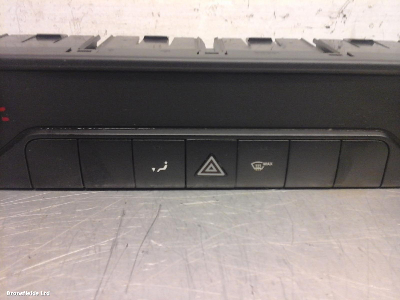 View Auto part Heater/AC Controller Mercedes Sprinter 2017