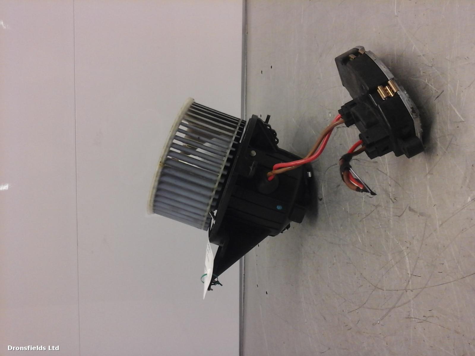 View Auto part A/C Assembly Mercedes Vito 2015
