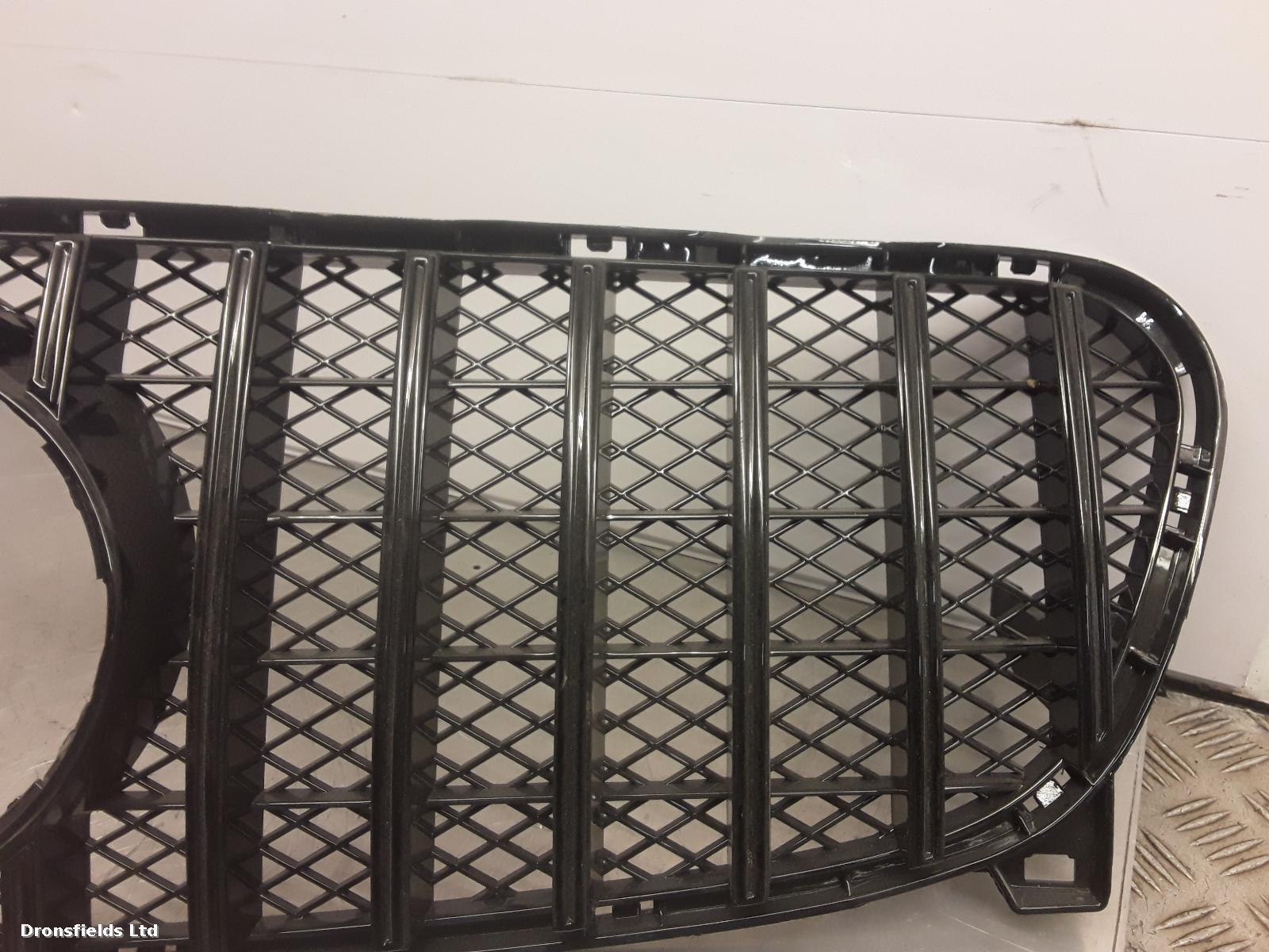 View Auto part Grille Mercedes Gla Class 2020