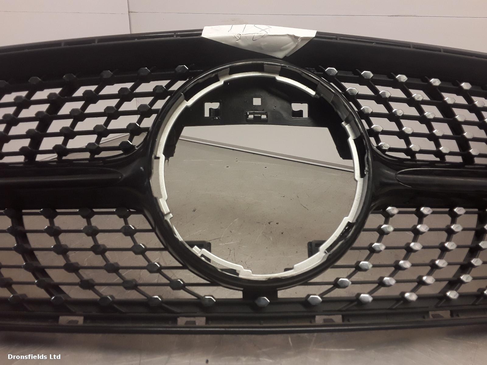 View Auto part Grille Mercedes Cla 2021