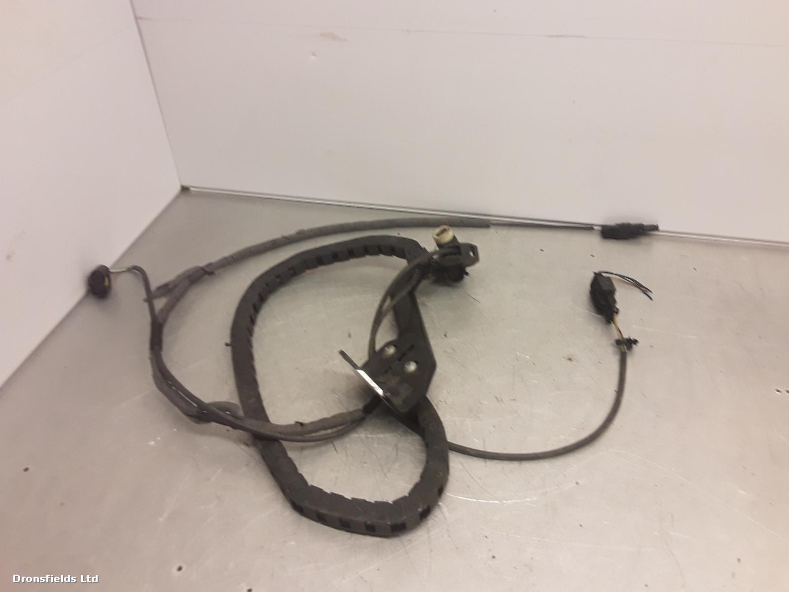 View Auto part Cable Mercedes Sprinter 2014