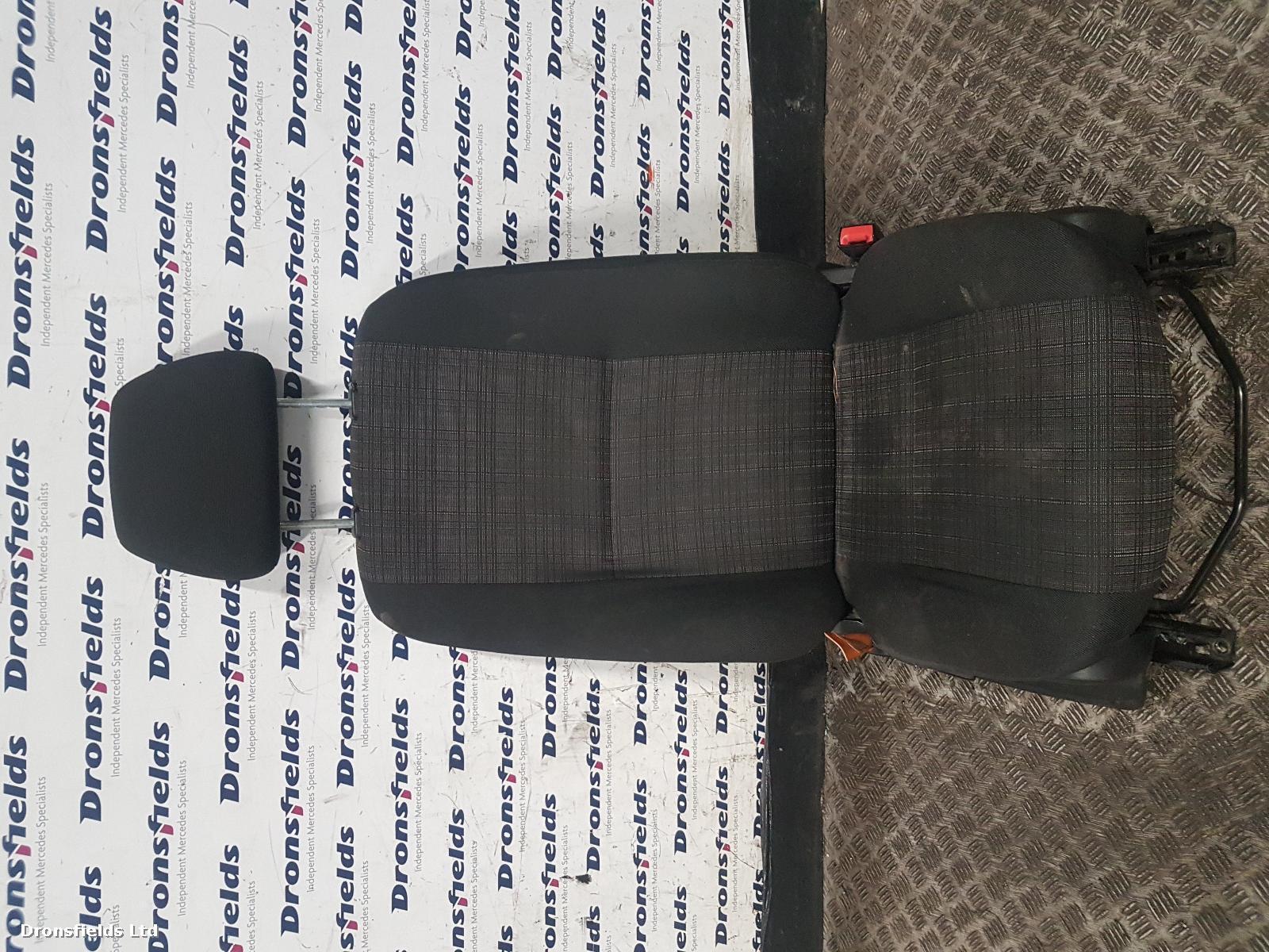 View Auto part Front Seat Mercedes Sprinter 2016