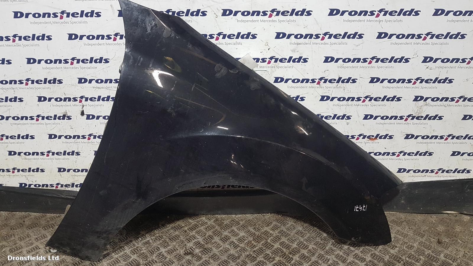 View Auto part R Wing Mercedes M Class 2007