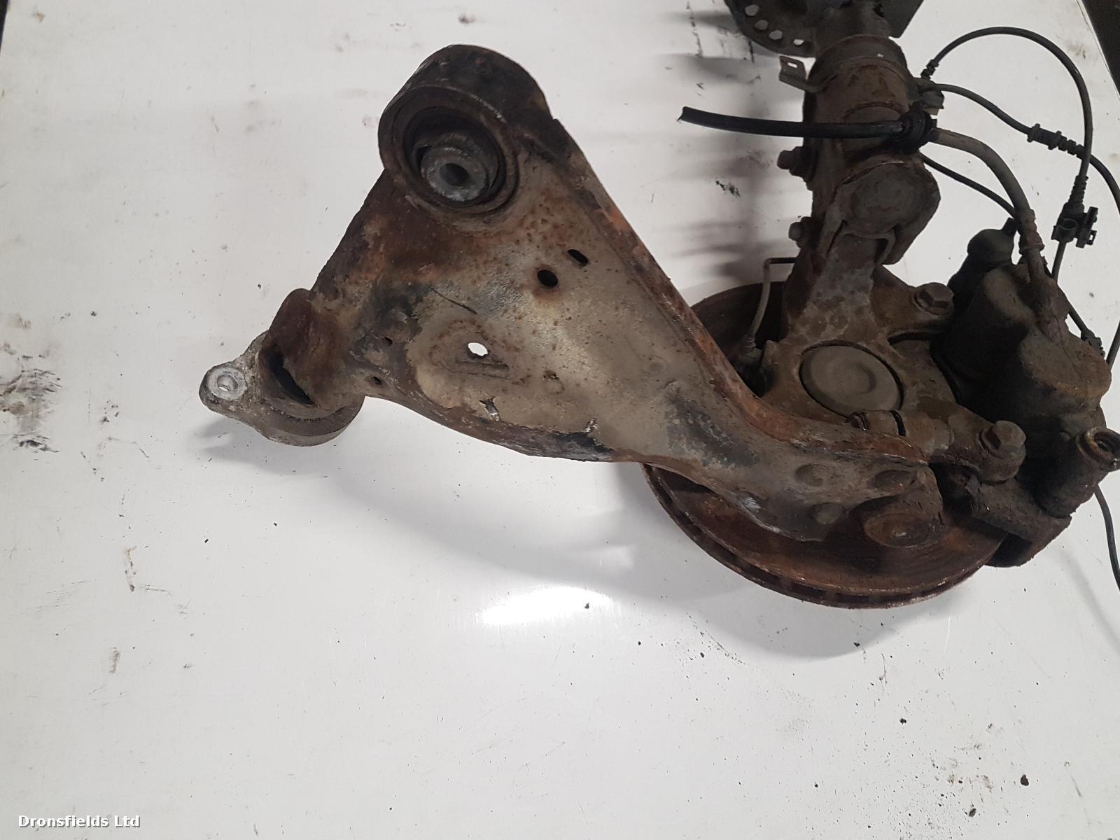 View Auto part RF Hub/Stub Axle Assembly Mercedes Vito 2011