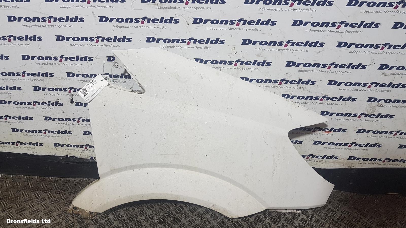 View Auto part R Wing Mercedes Vito 2011