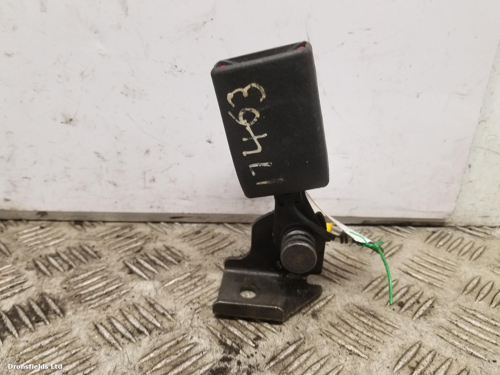 View Auto part Seat Belt Mercedes B Class 2013
