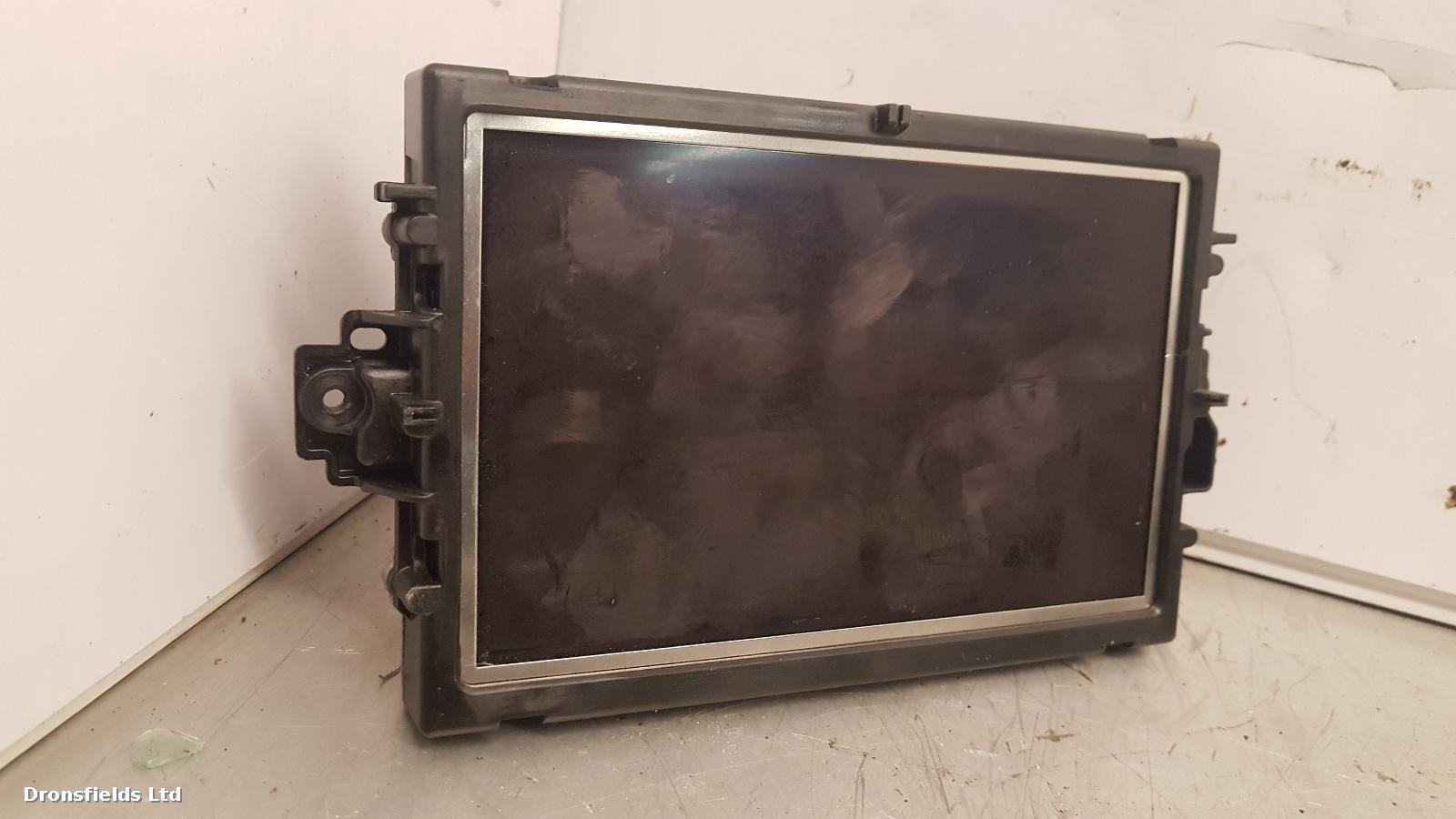 View Auto part CD Changer Mercedes C Class 2013
