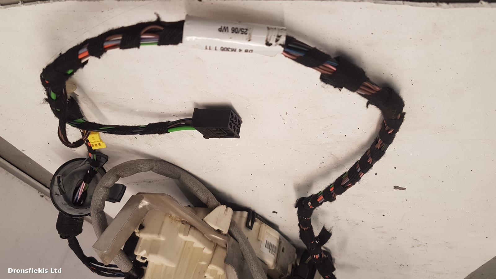 View Auto part Door Lock Assembly Mercedes S Class 2006