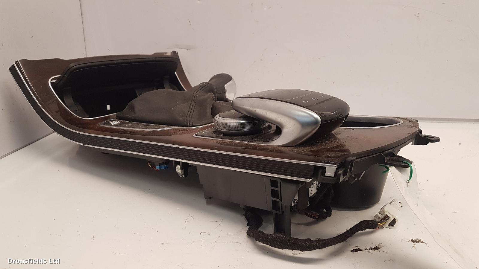 View Auto part Console Mercedes C Class 2015