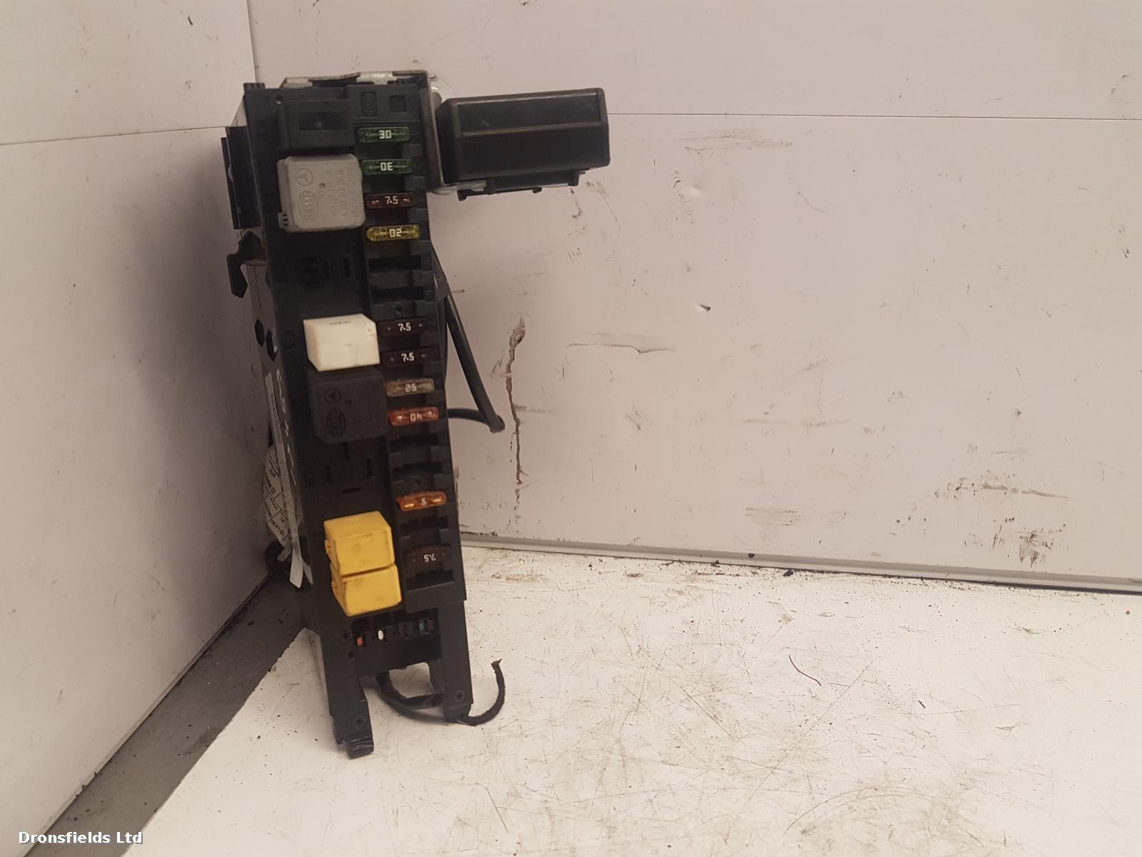 View Auto part Fuse Box Mercedes C Class 2007