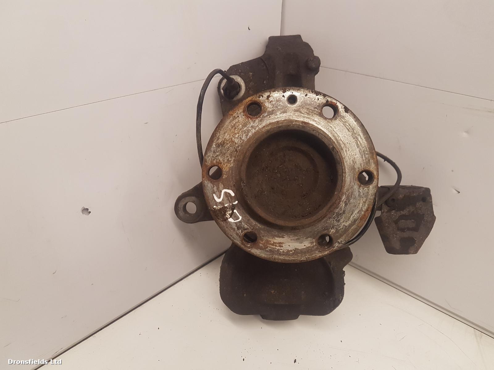 View Auto part RF Hub/Stub Axle Assembly Mercedes Sprinter 2016