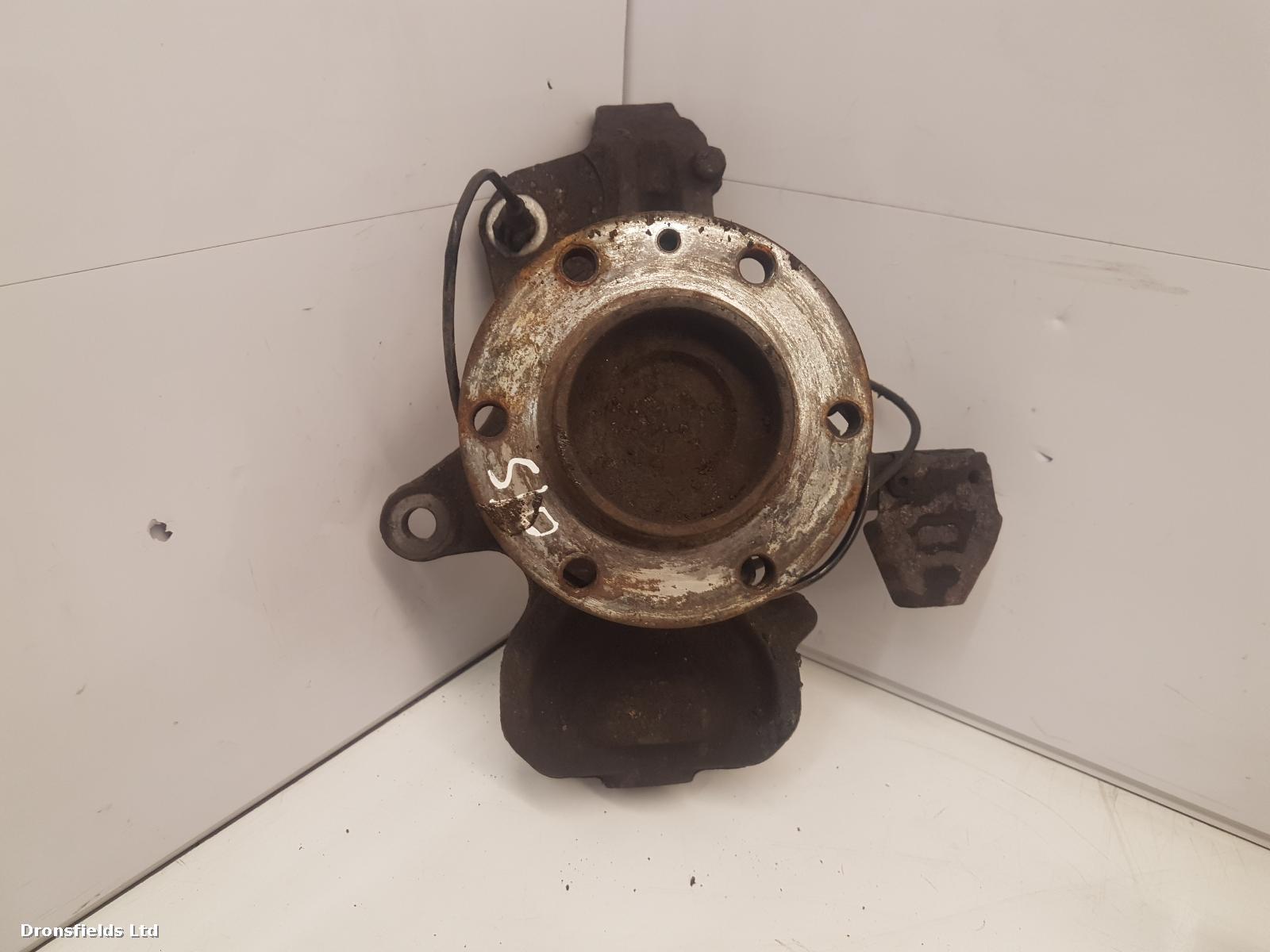 View Auto part RF Hub/Stub Axle Assembly Mercedes Sprinter 2016