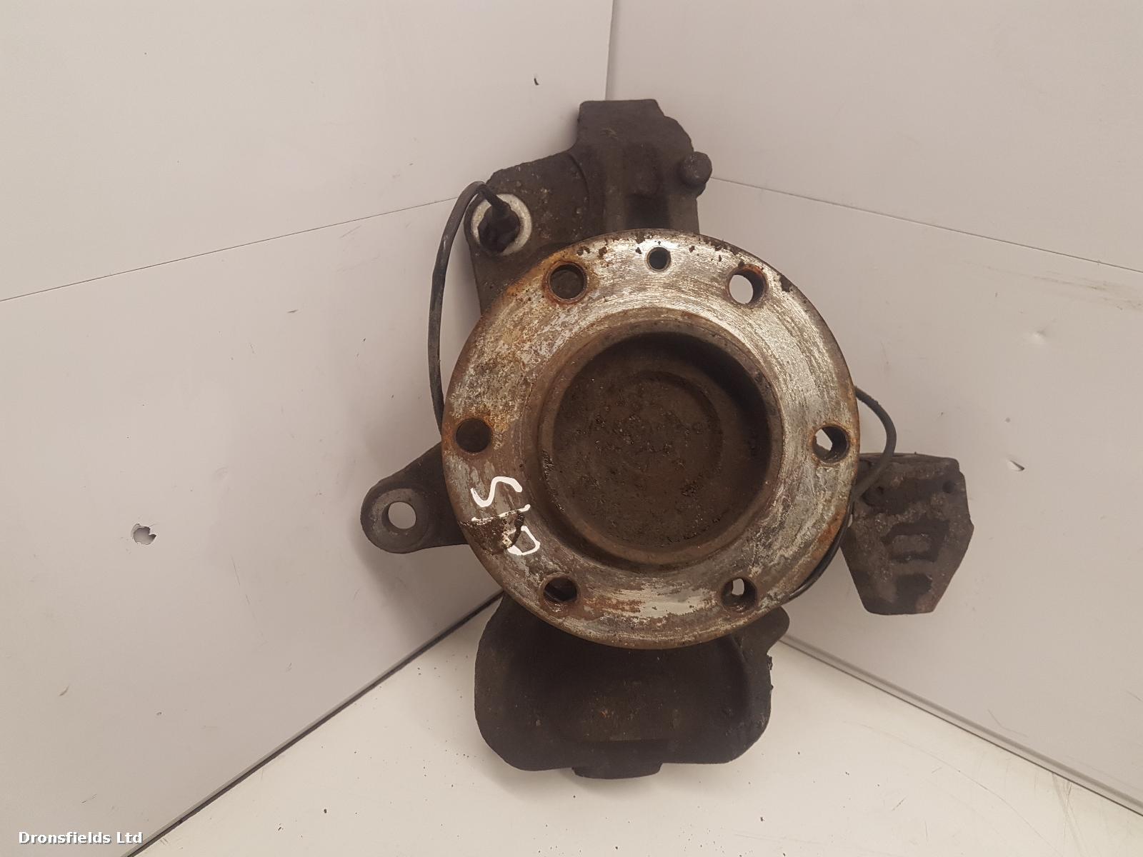 View Auto part RF Hub/Stub Axle Assembly Mercedes Sprinter 2016
