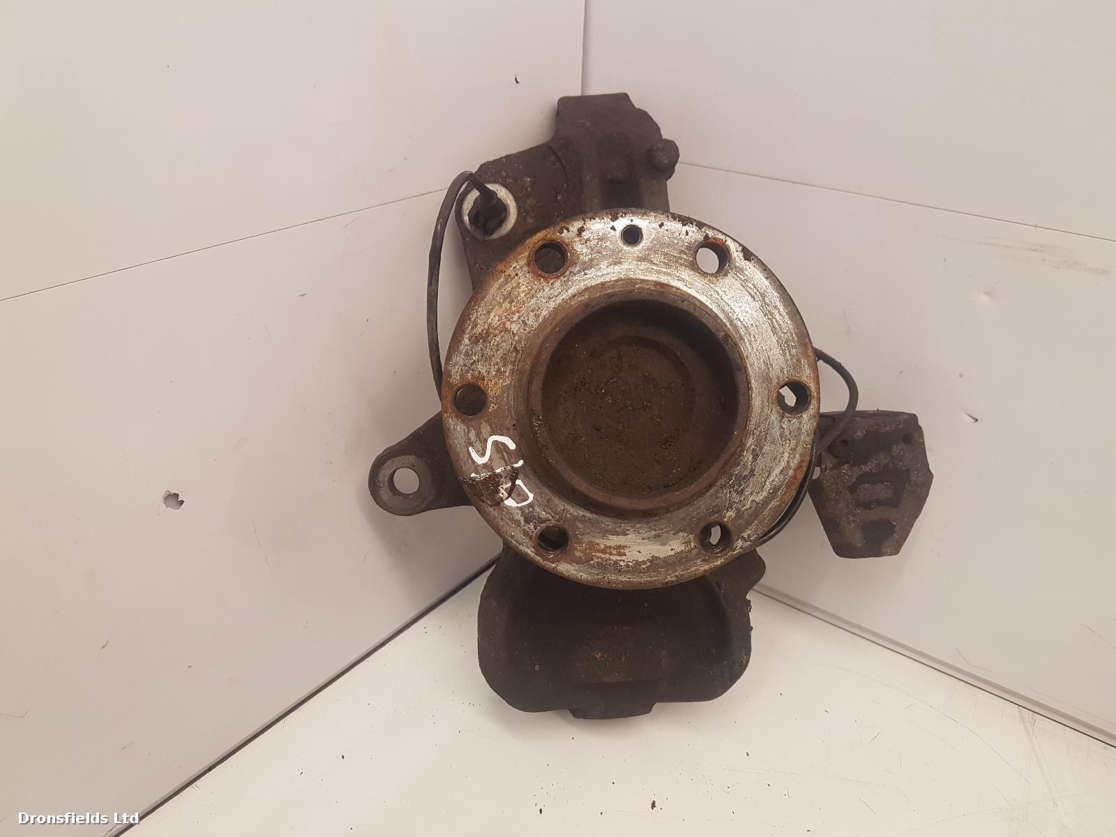 View Auto part RF Hub/Stub Axle Assembly Mercedes Sprinter 2016