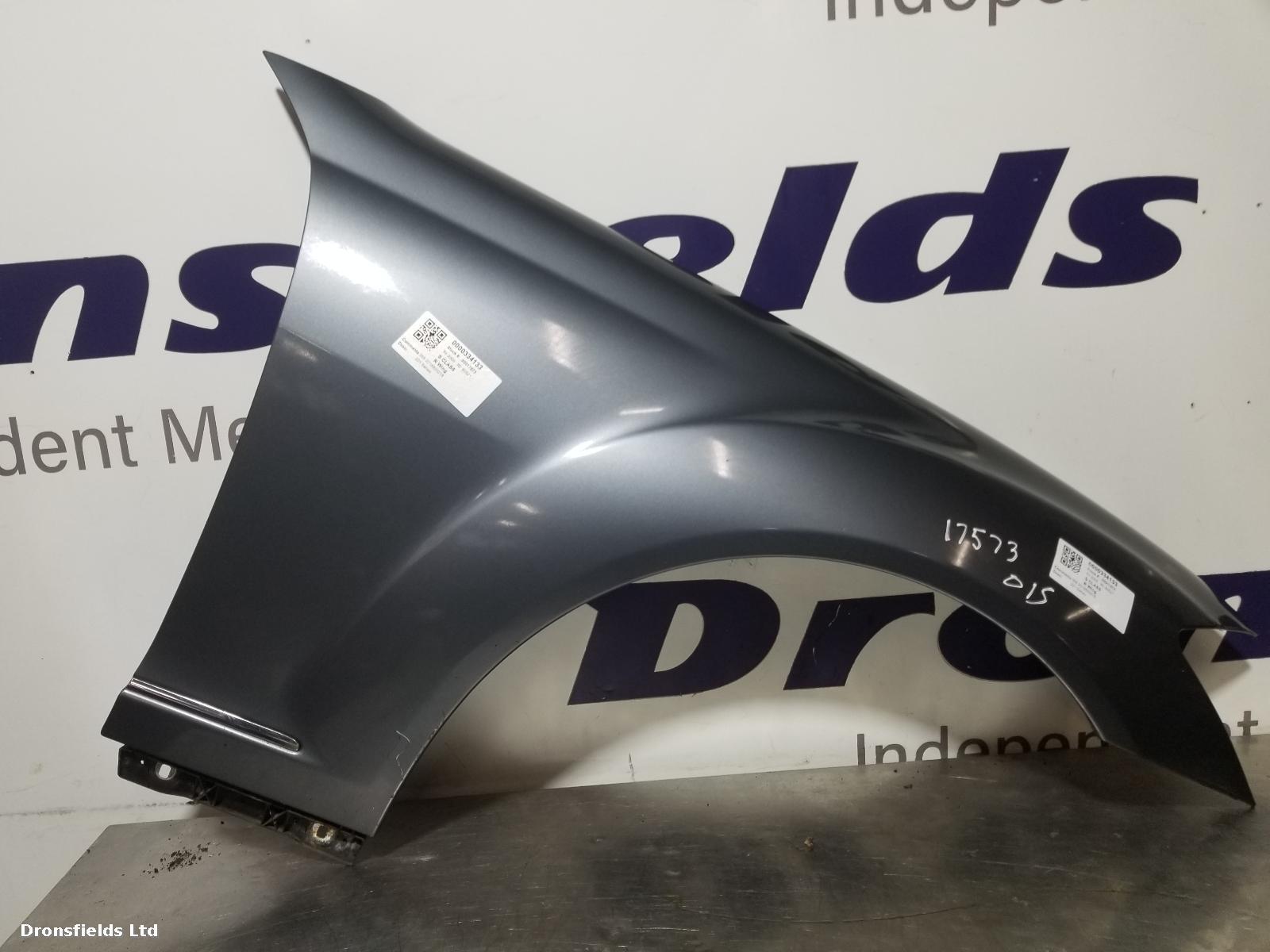 View Auto part R Wing Mercedes S Class 2008