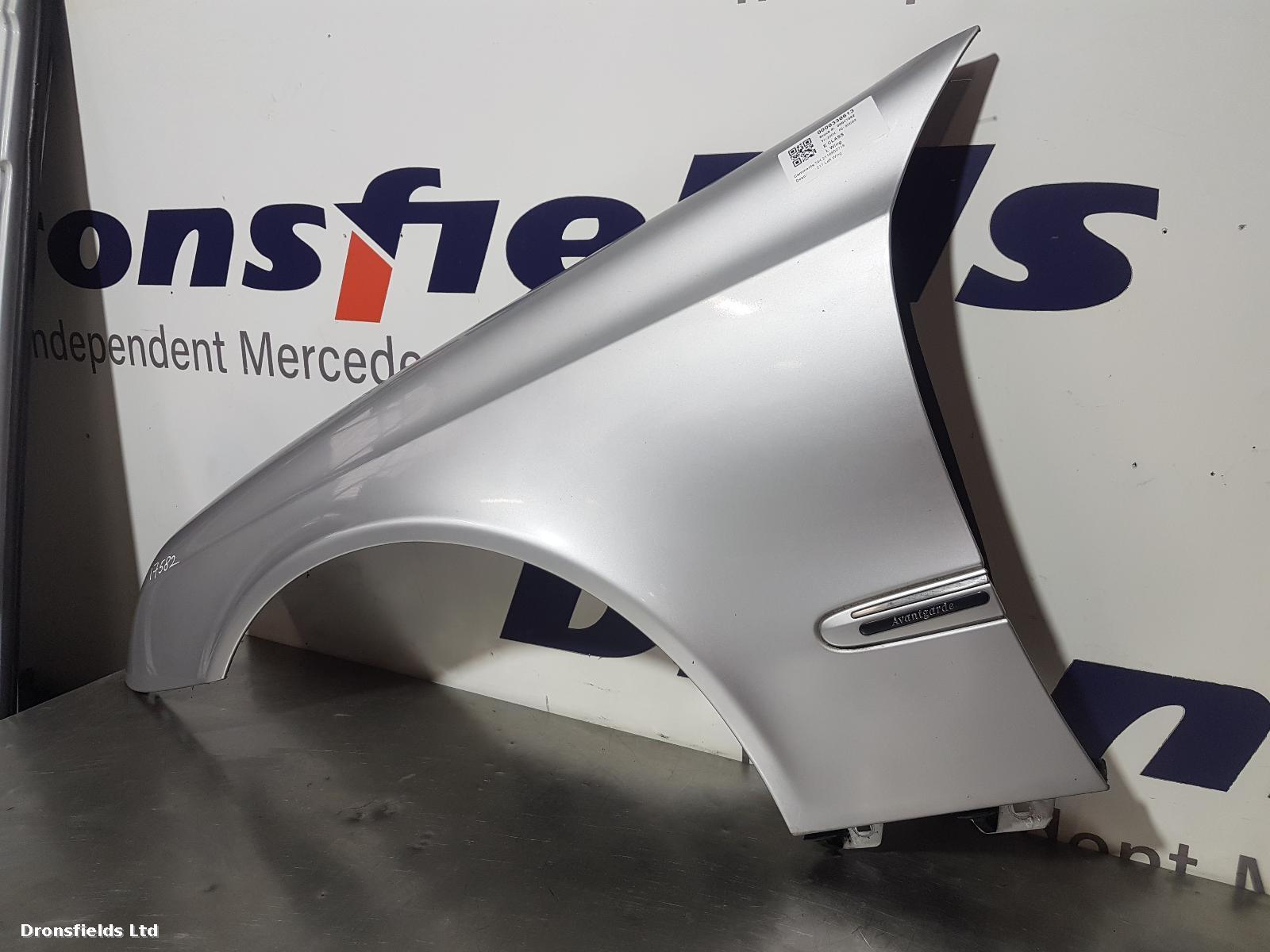 View Auto part L Wing Mercedes E Class 2004