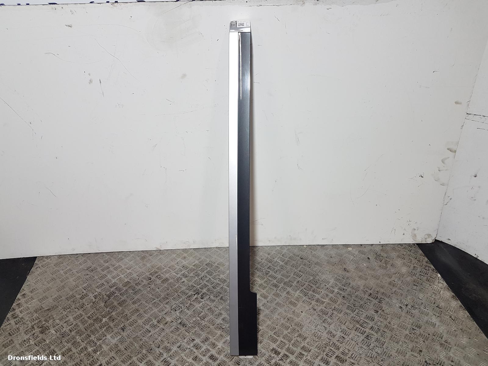 View Auto part Trim Panel Mercedes Vito 2016