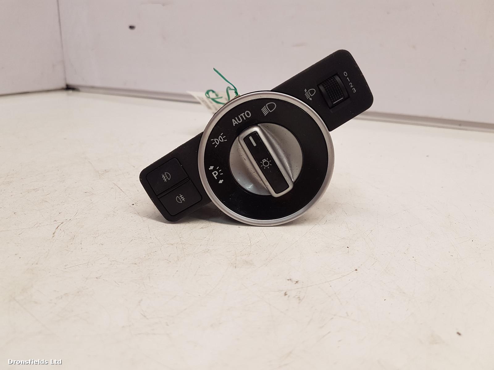 View Auto part Headlight Switch Mercedes C Class 2011