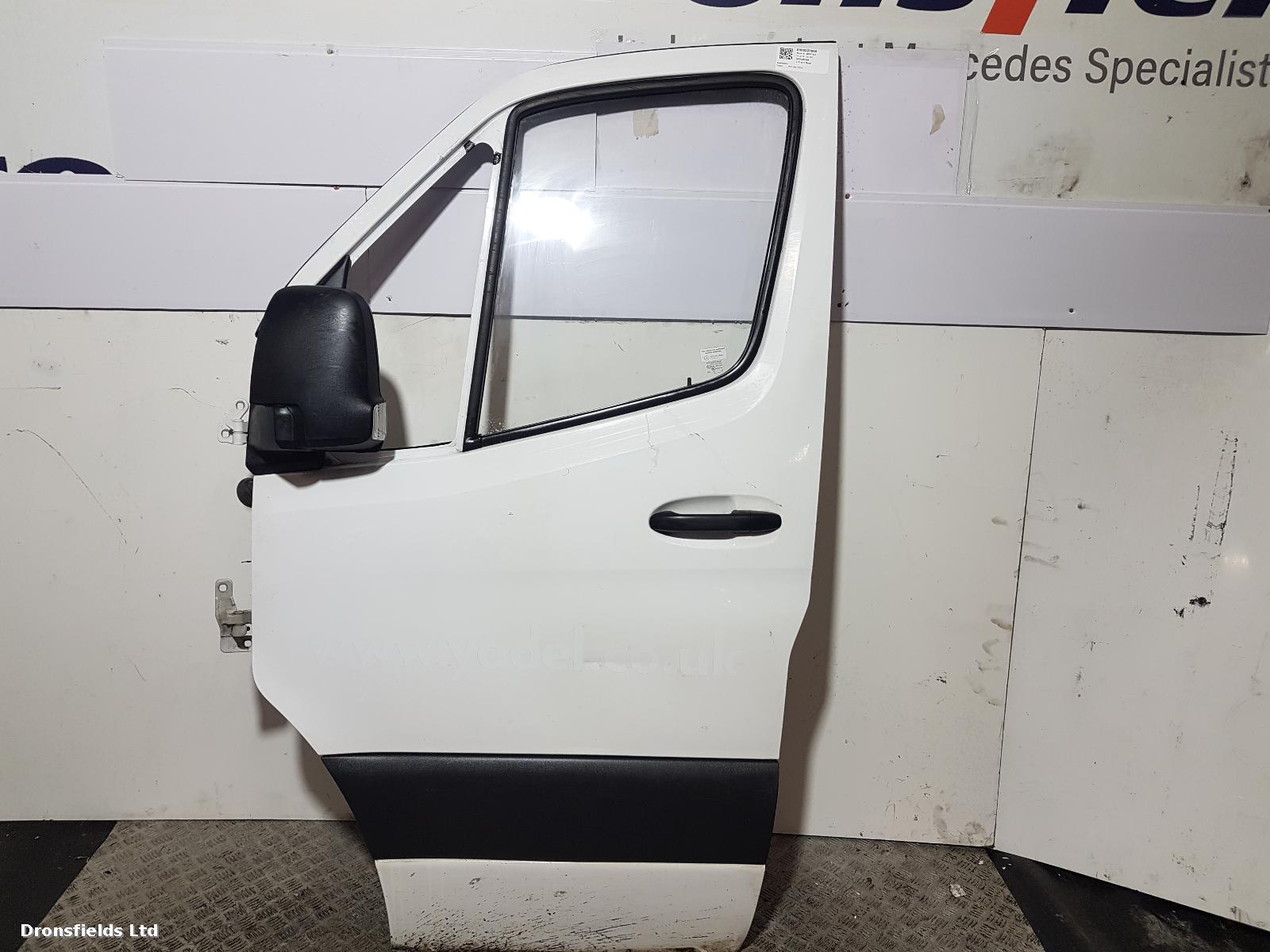 View Auto part L Front Door Mercedes Sprinter 2018