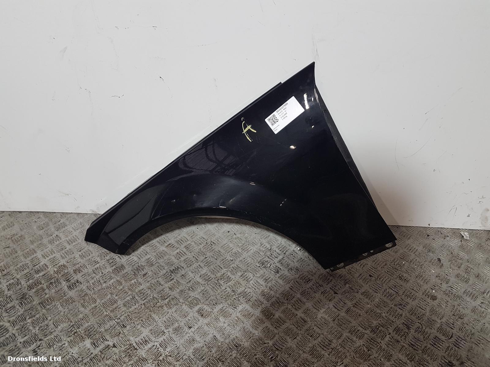 View Auto part L Wing Mercedes C Class 2015