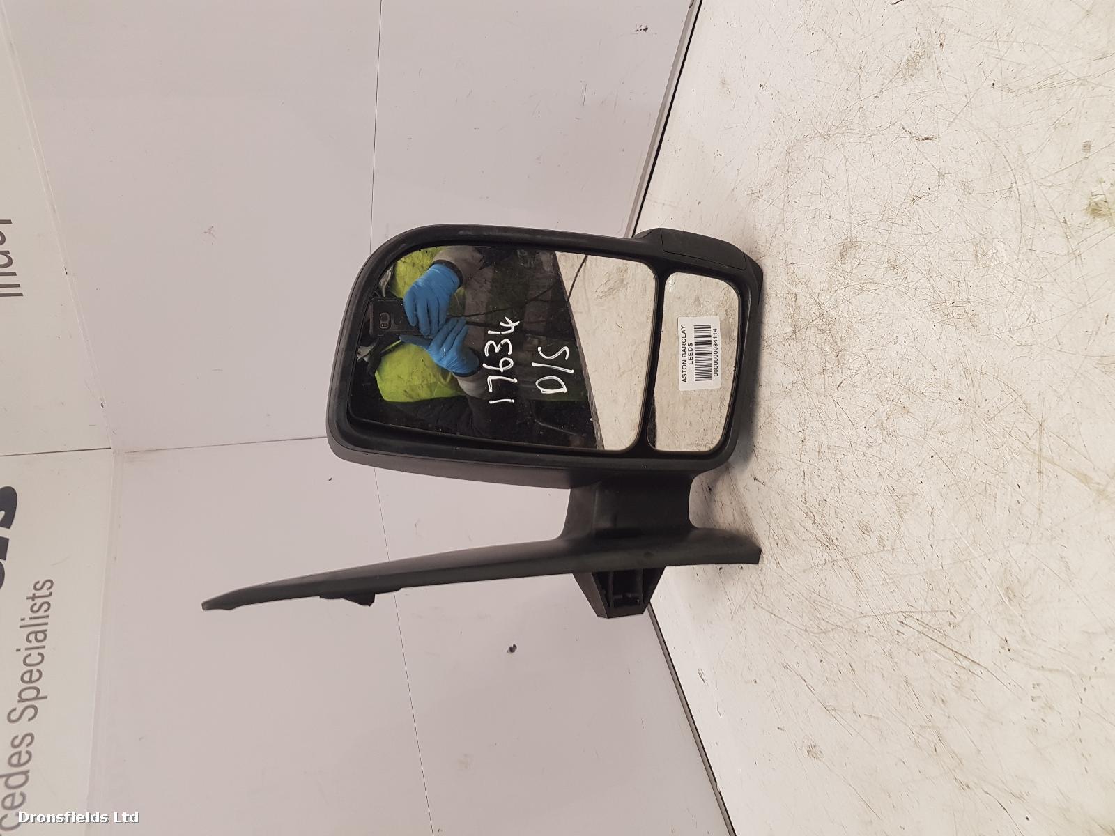 View Auto part R Door Mirror Mercedes Sprinter 2019