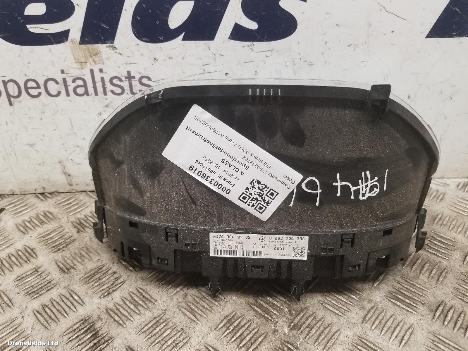 View Auto part Speedometer Mercedes A Class 2014