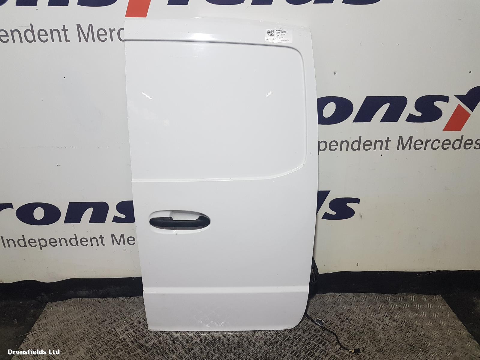 View Auto part R Rear Door Mercedes Vito 2018