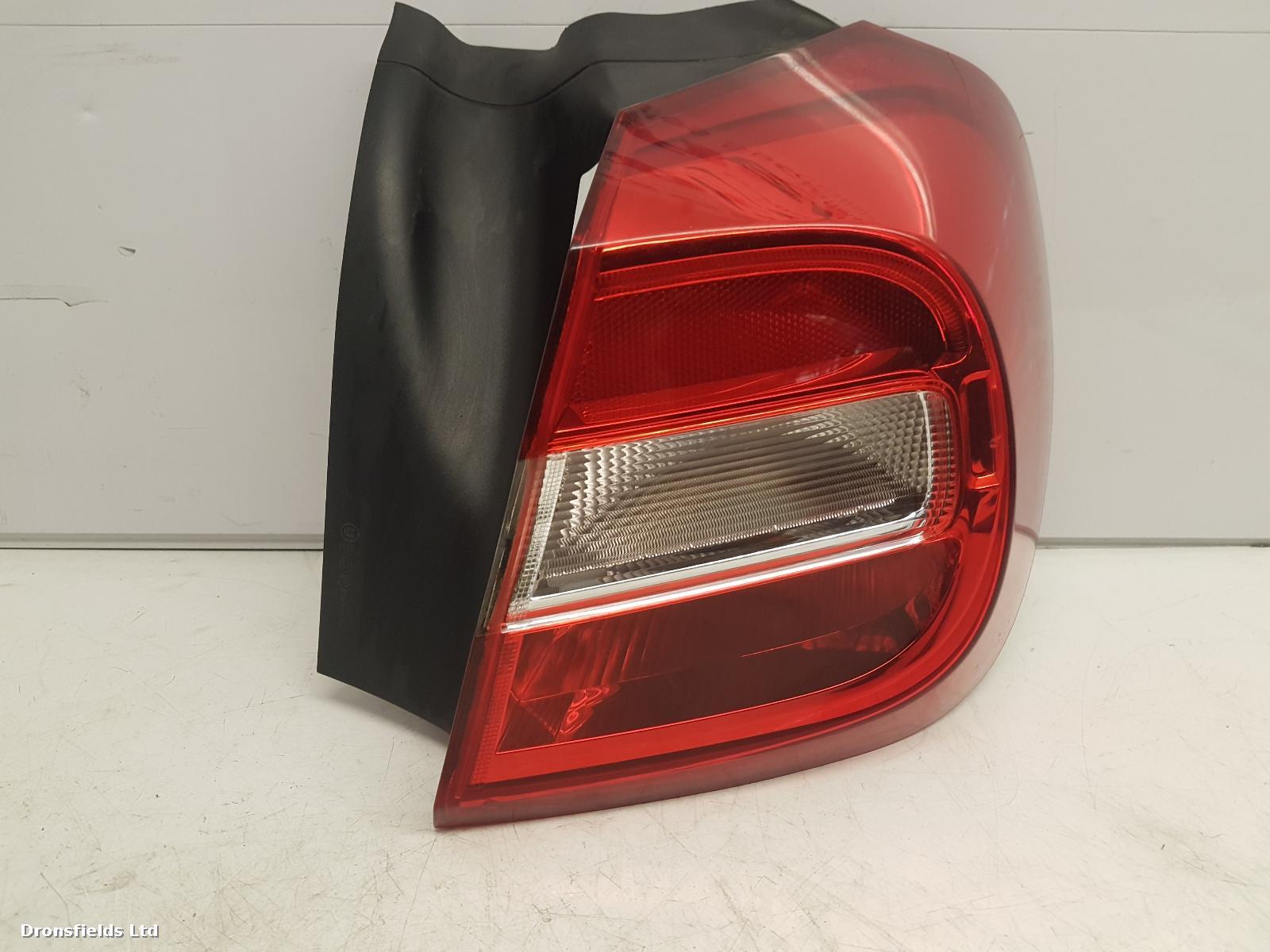 View Auto part R Taillight Mercedes Gla Class 2016