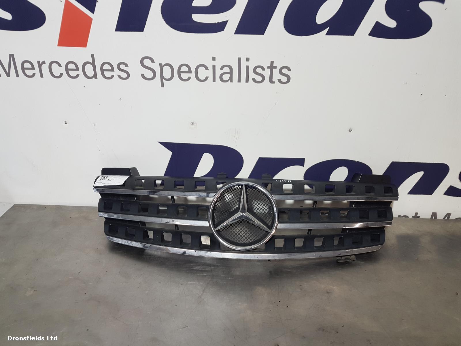 View Auto part Grille Mercedes M Class 2006