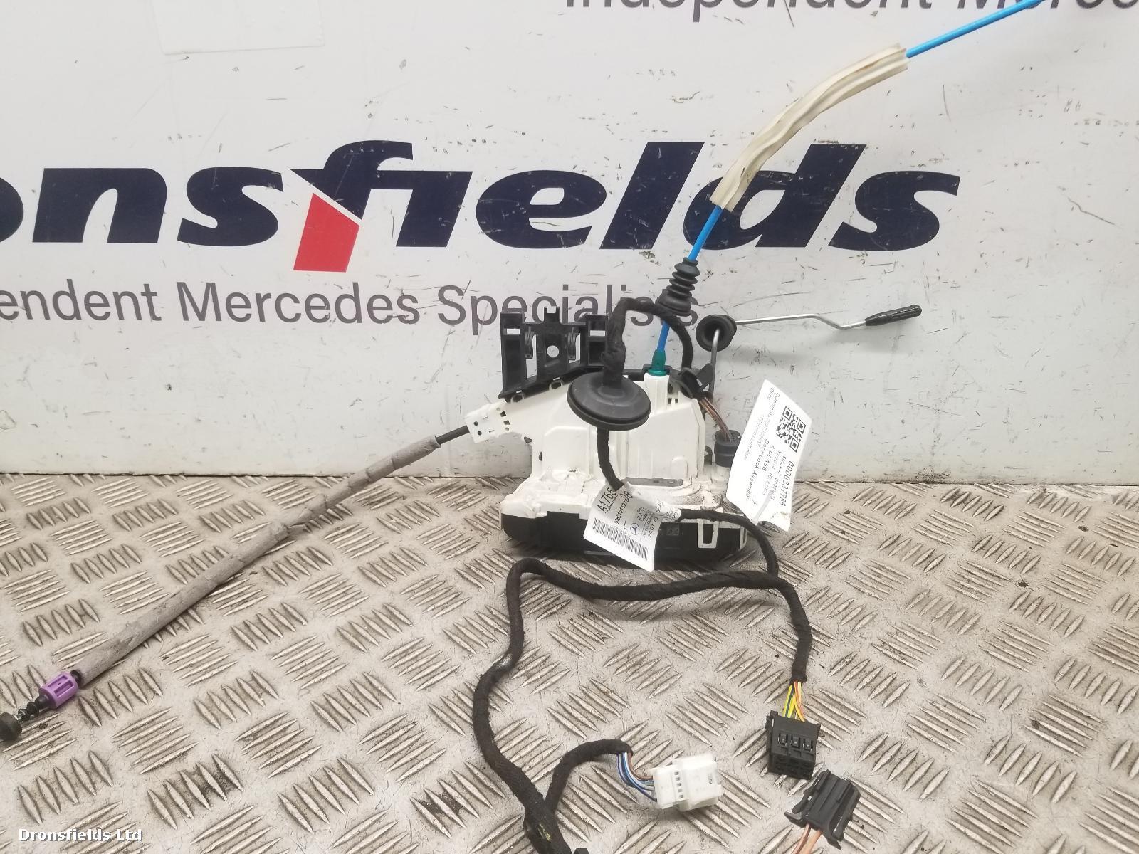 View Auto part Door Lock Assembly Mercedes A Class 2014