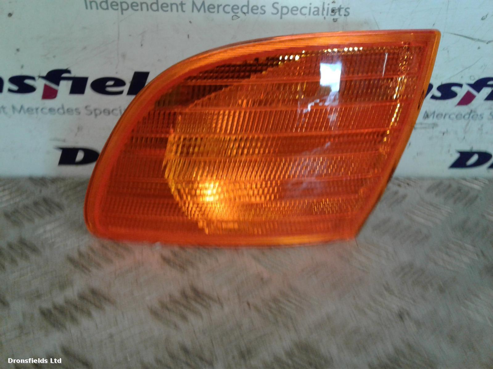 View Auto part L Indicator Light Mercedes Vito 1900