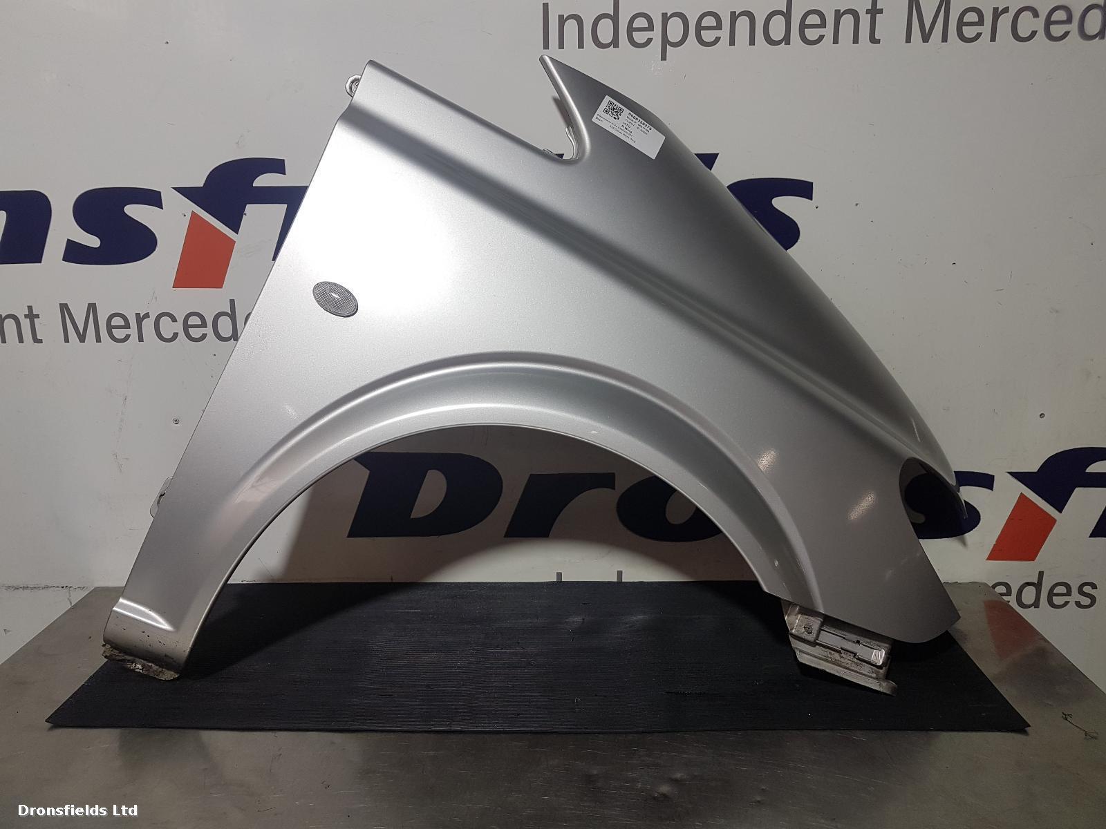 View Auto part R Wing Mercedes Vito 2007
