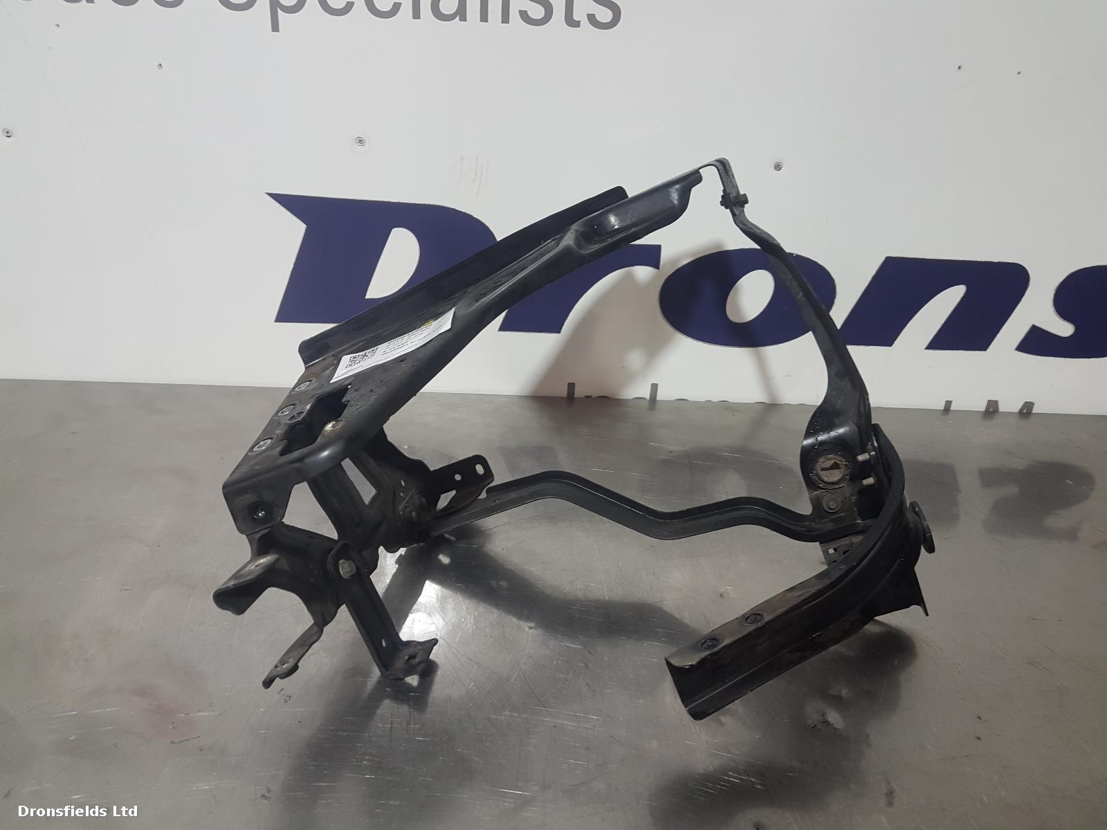 View Auto part Headlight Bracket Left Mercedes E Class 2012