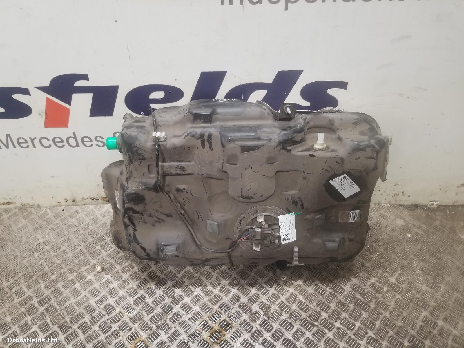 View Auto part Fuel Tank Mercedes Cla 2015