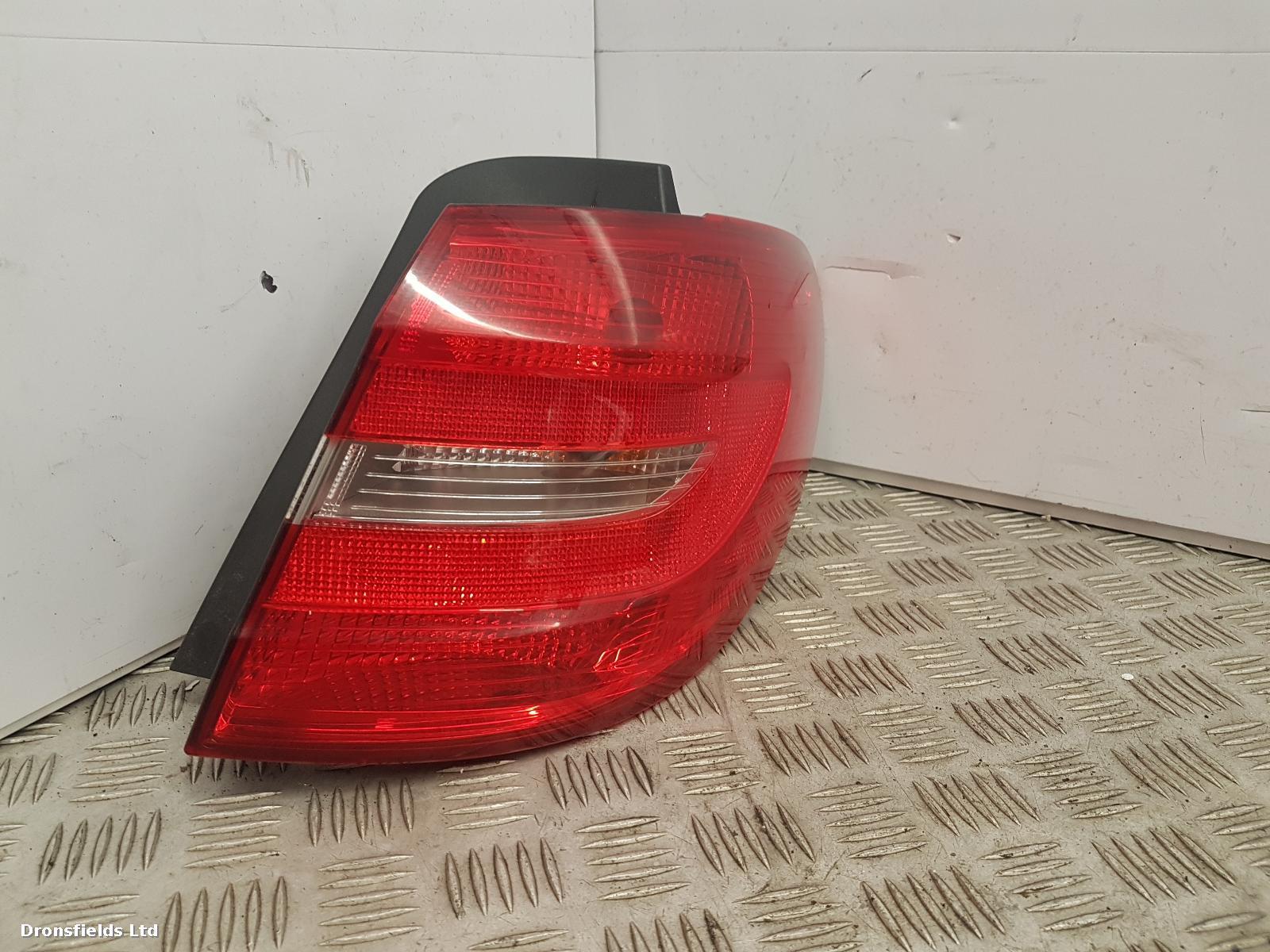 View Auto part R Taillight Mercedes B Class 2014