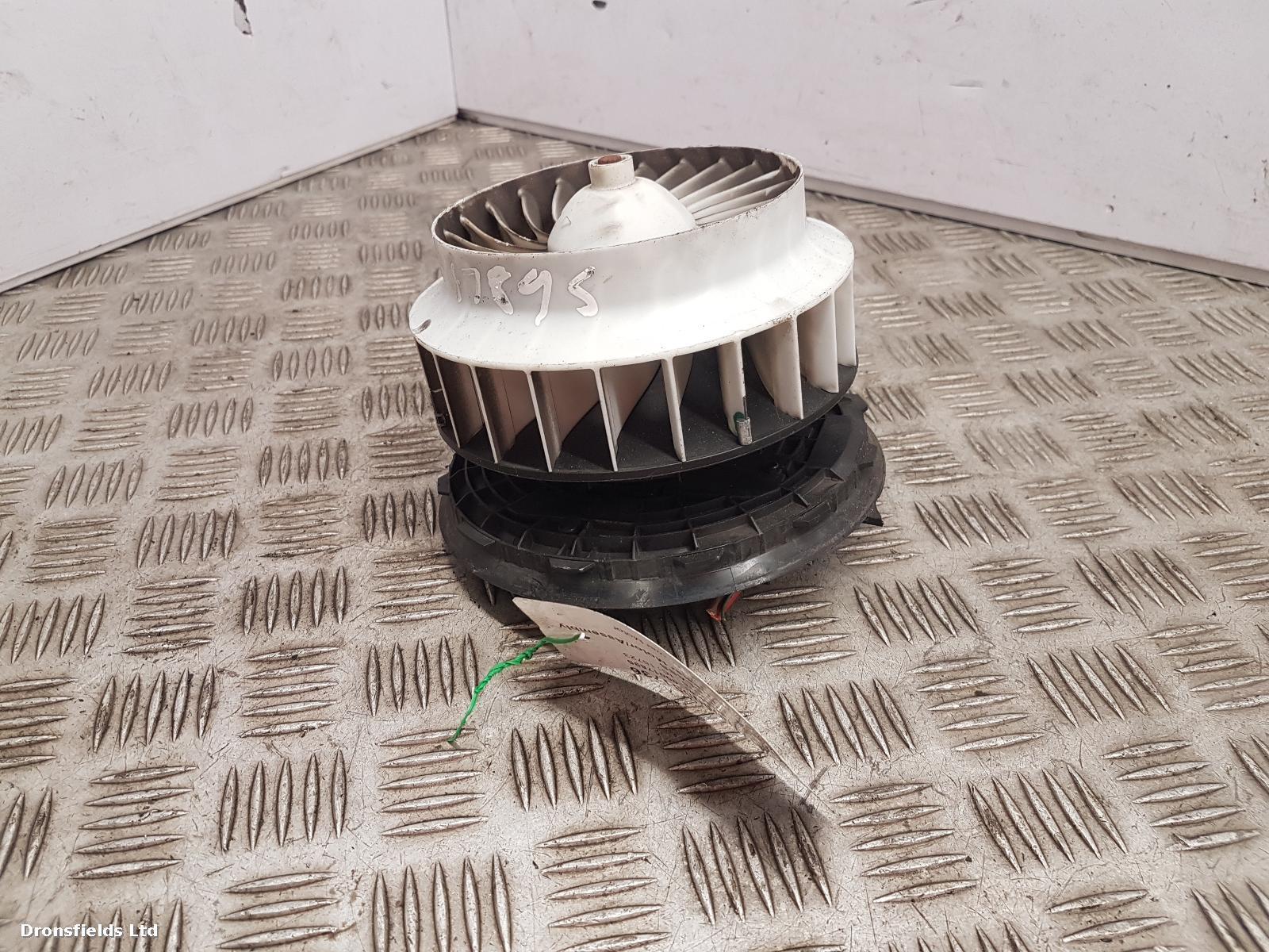 View Auto part Heater Motor/Assembly Mercedes C Class 2016