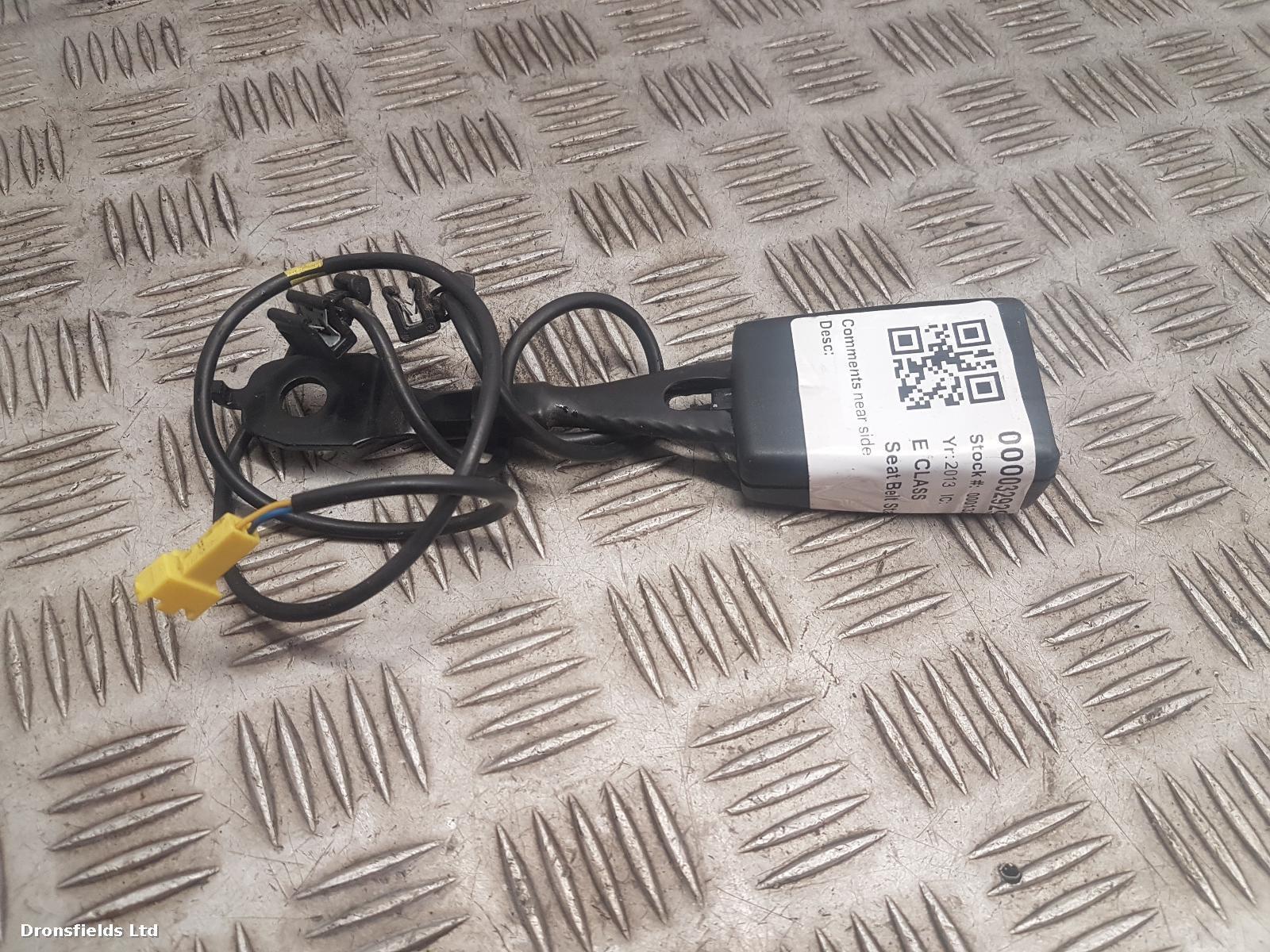 View Auto part Seat Belt Mercedes E Class 2013