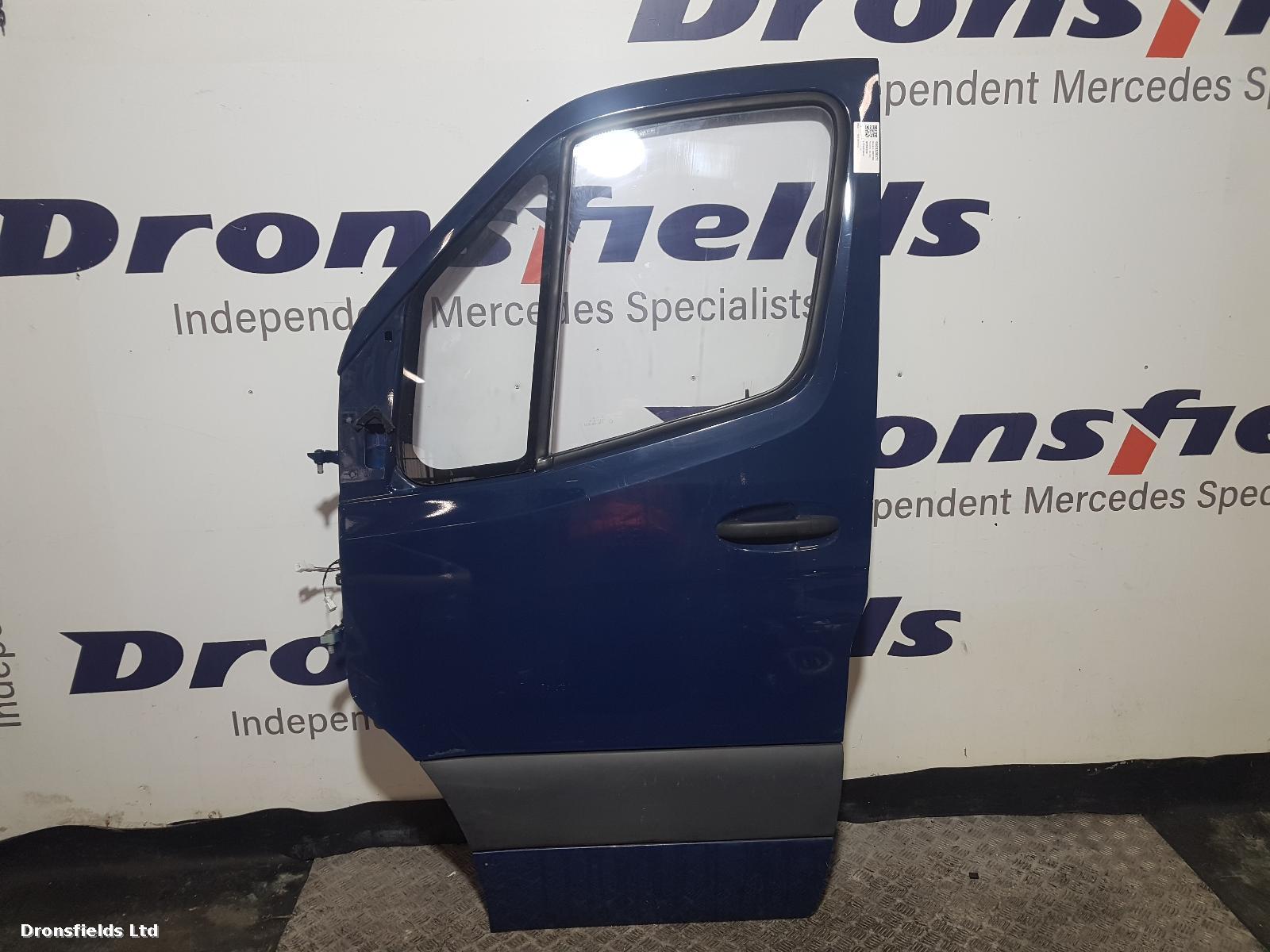 View Auto part L Front Door Mercedes Sprinter 2019
