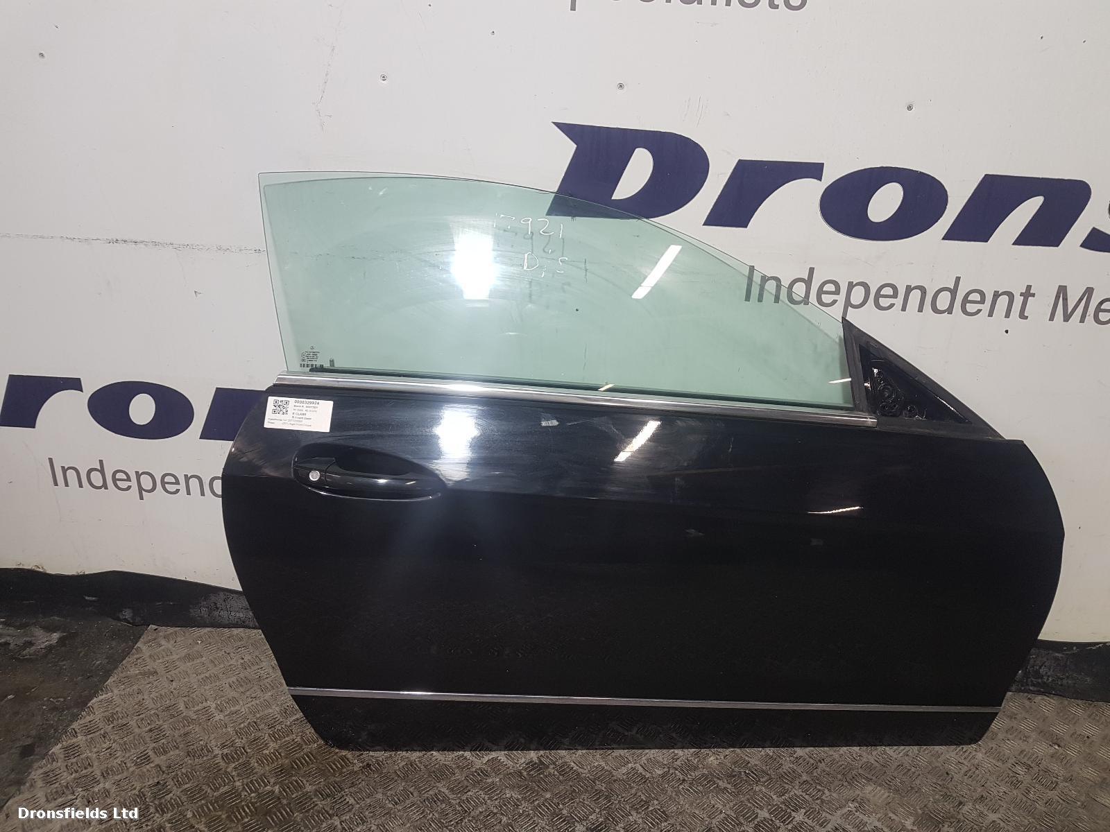 View Auto part R Front Door Mercedes E Class 2009