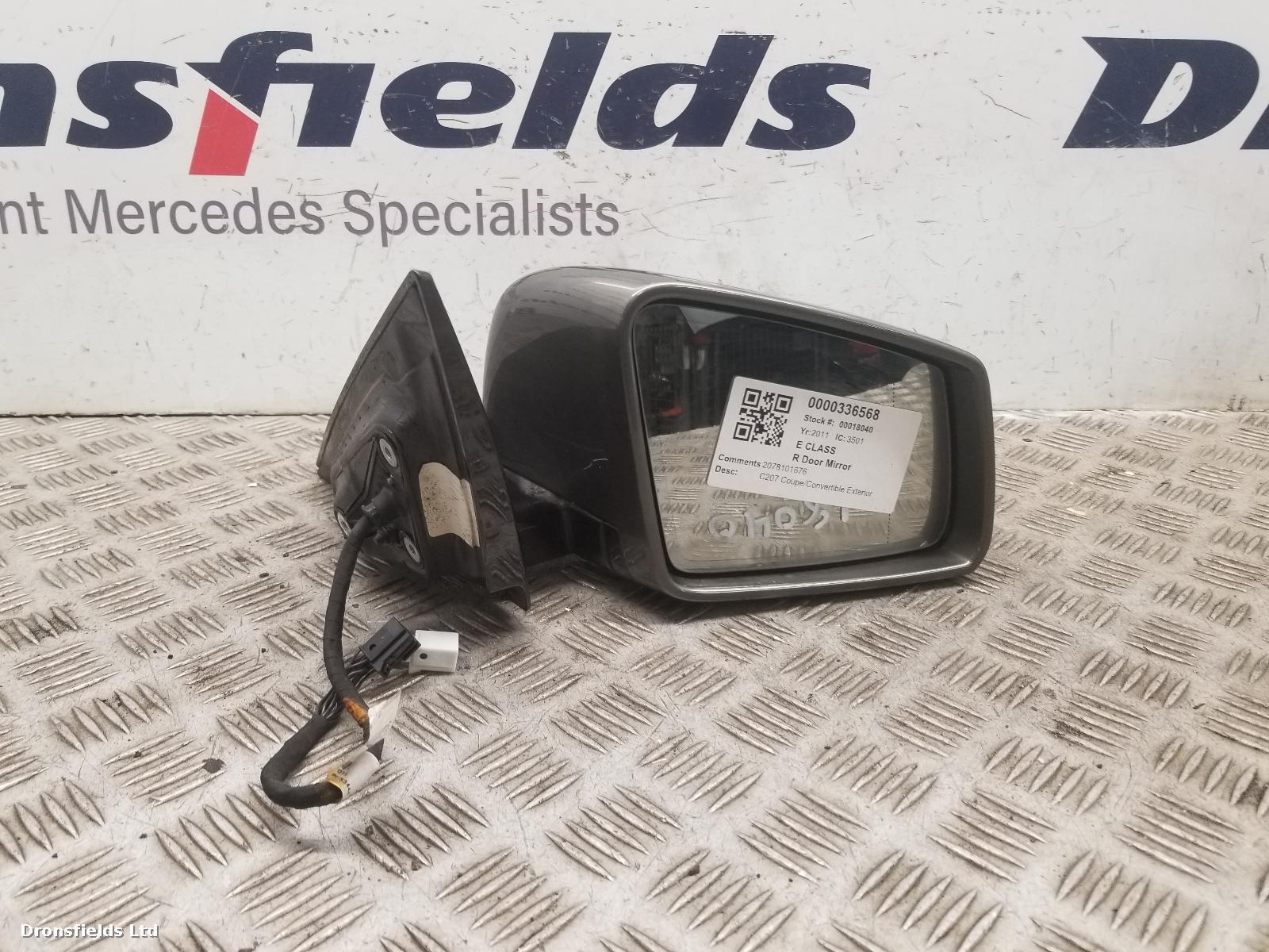 View Auto part R Door Mirror Mercedes E Class 2011