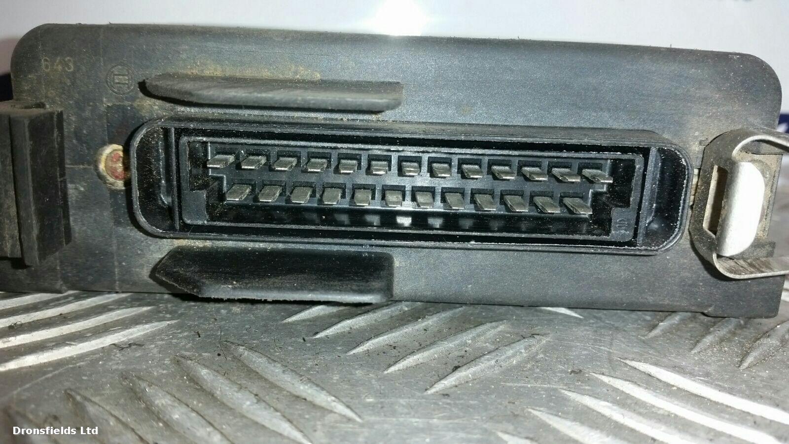 View Auto part ECU Mercedes 190 (201 Series) 1900