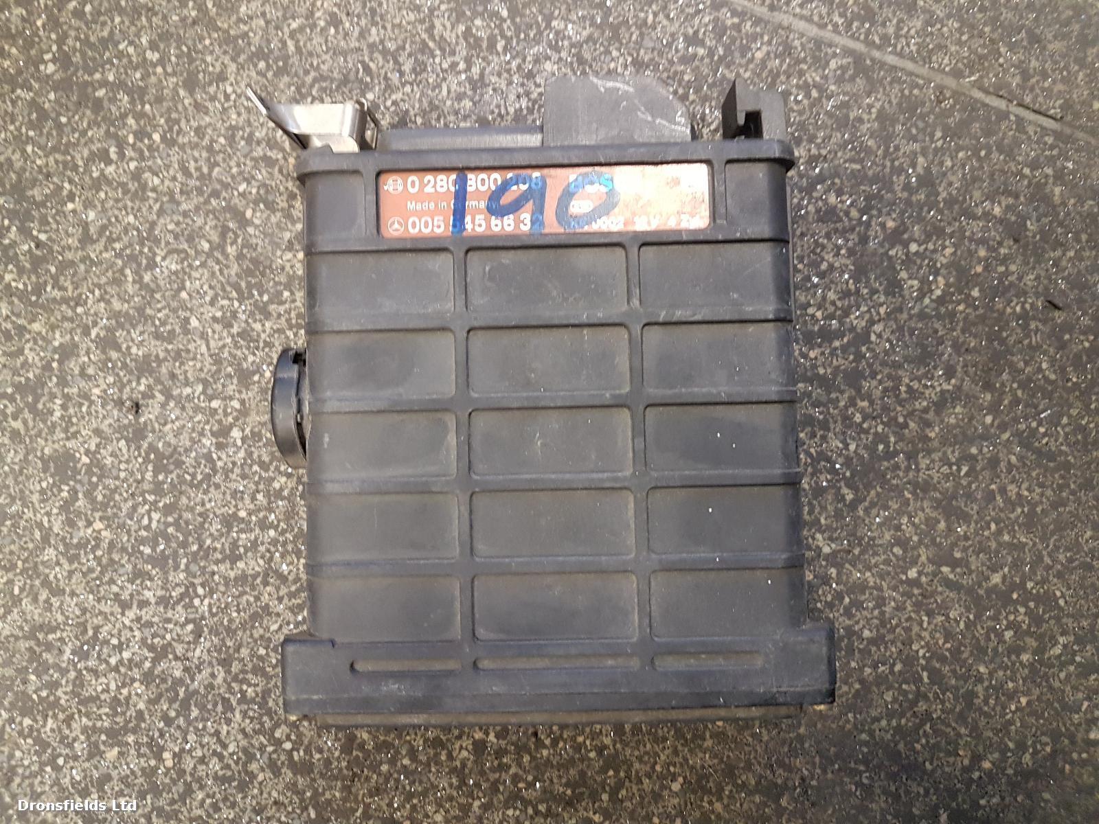 View Auto part ECU Mercedes 190 (201 Series) 1900