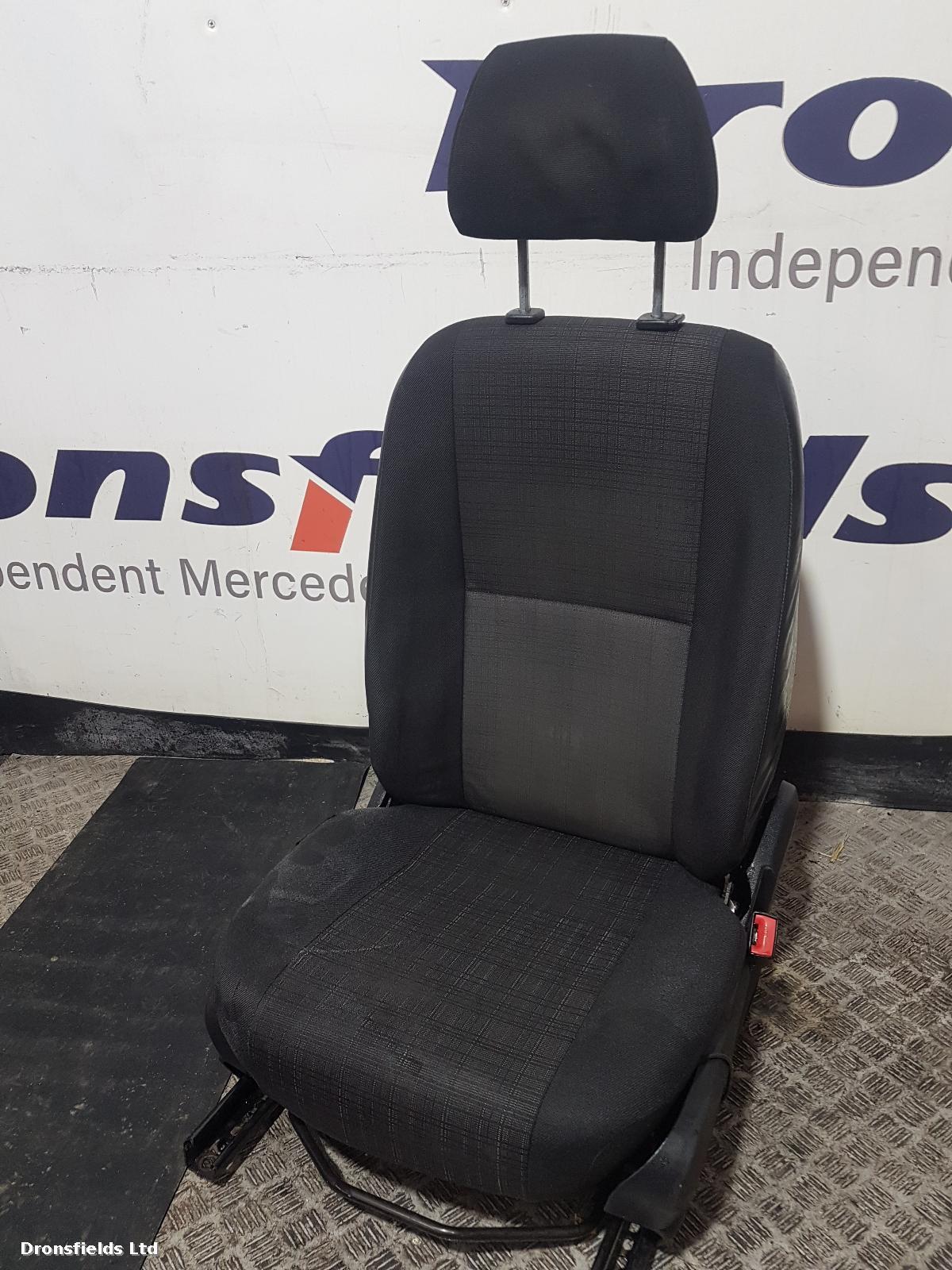 View Auto part Front Seat Mercedes Sprinter 2017