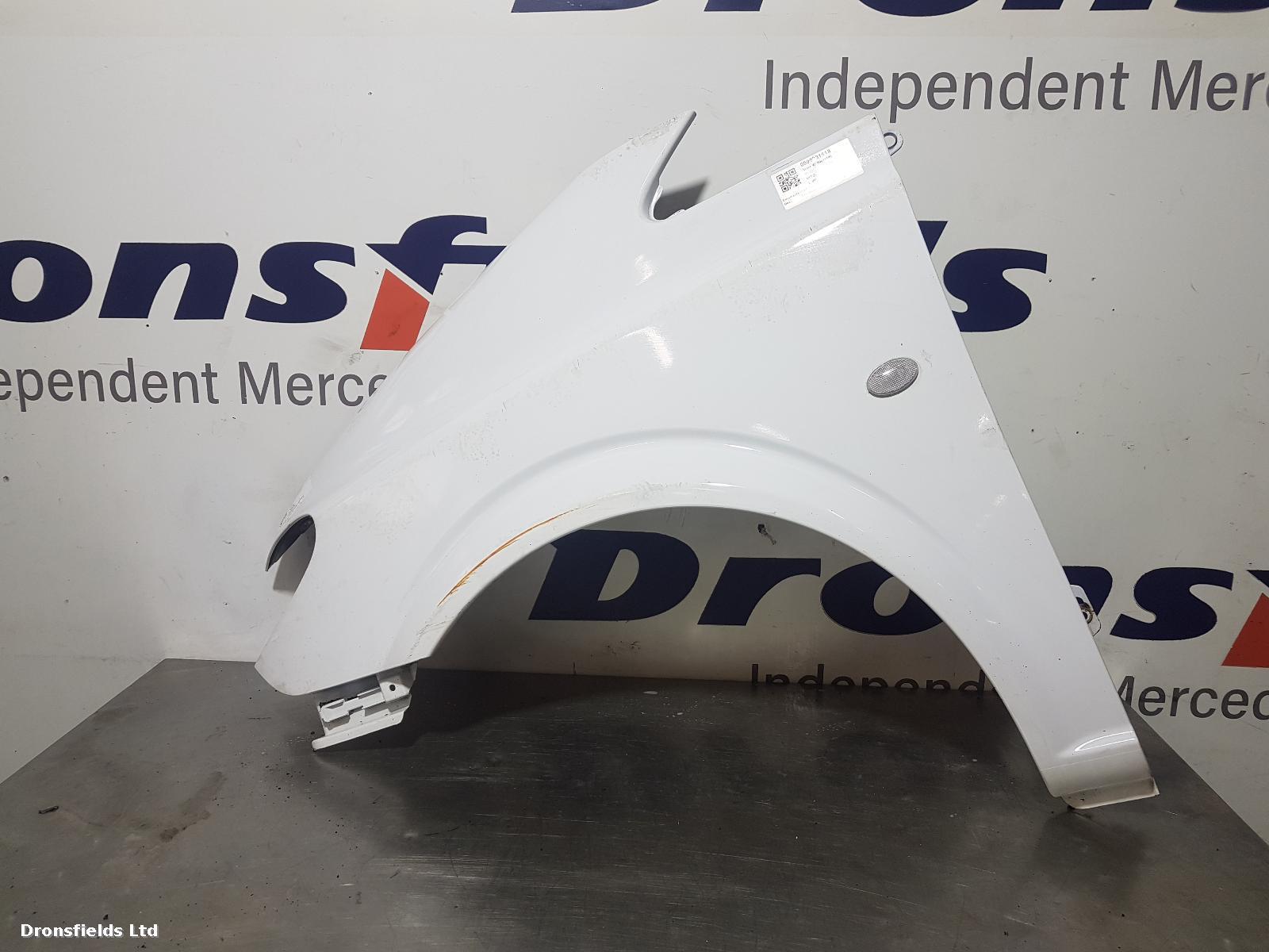 View Auto part L Wing Mercedes Vito 2012