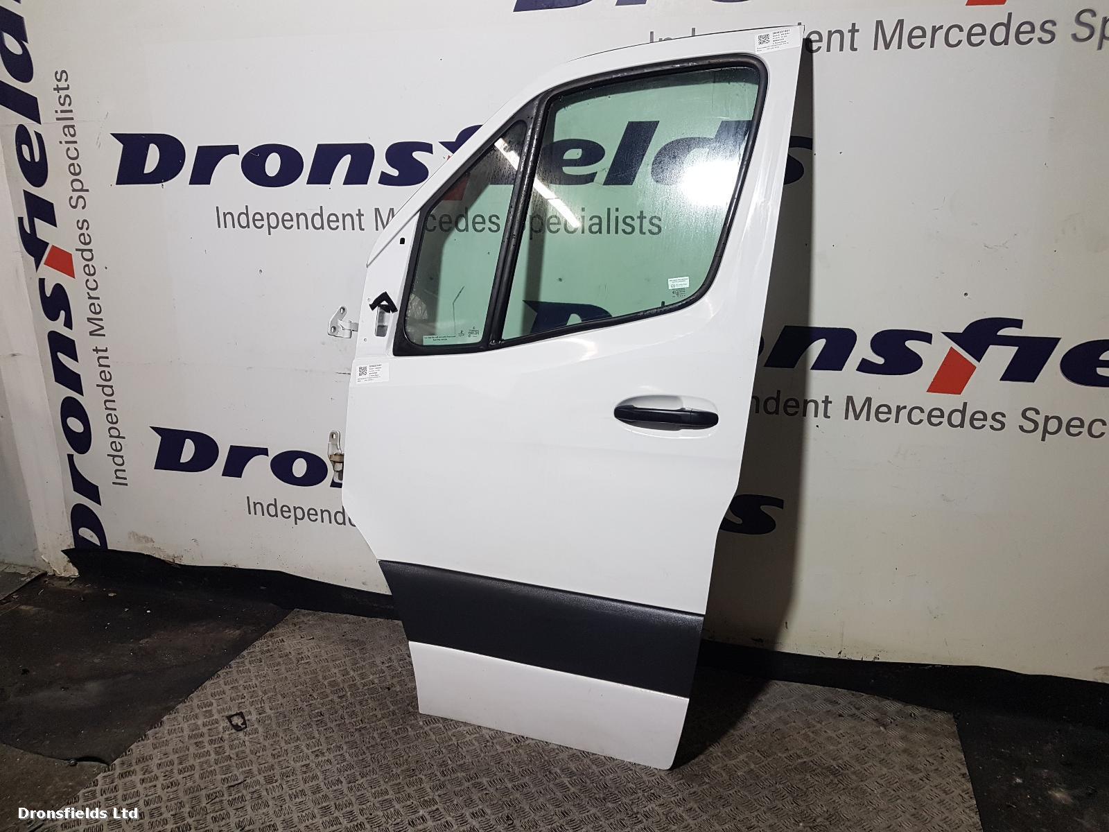 View Auto part L Front Door Mercedes Sprinter 2018