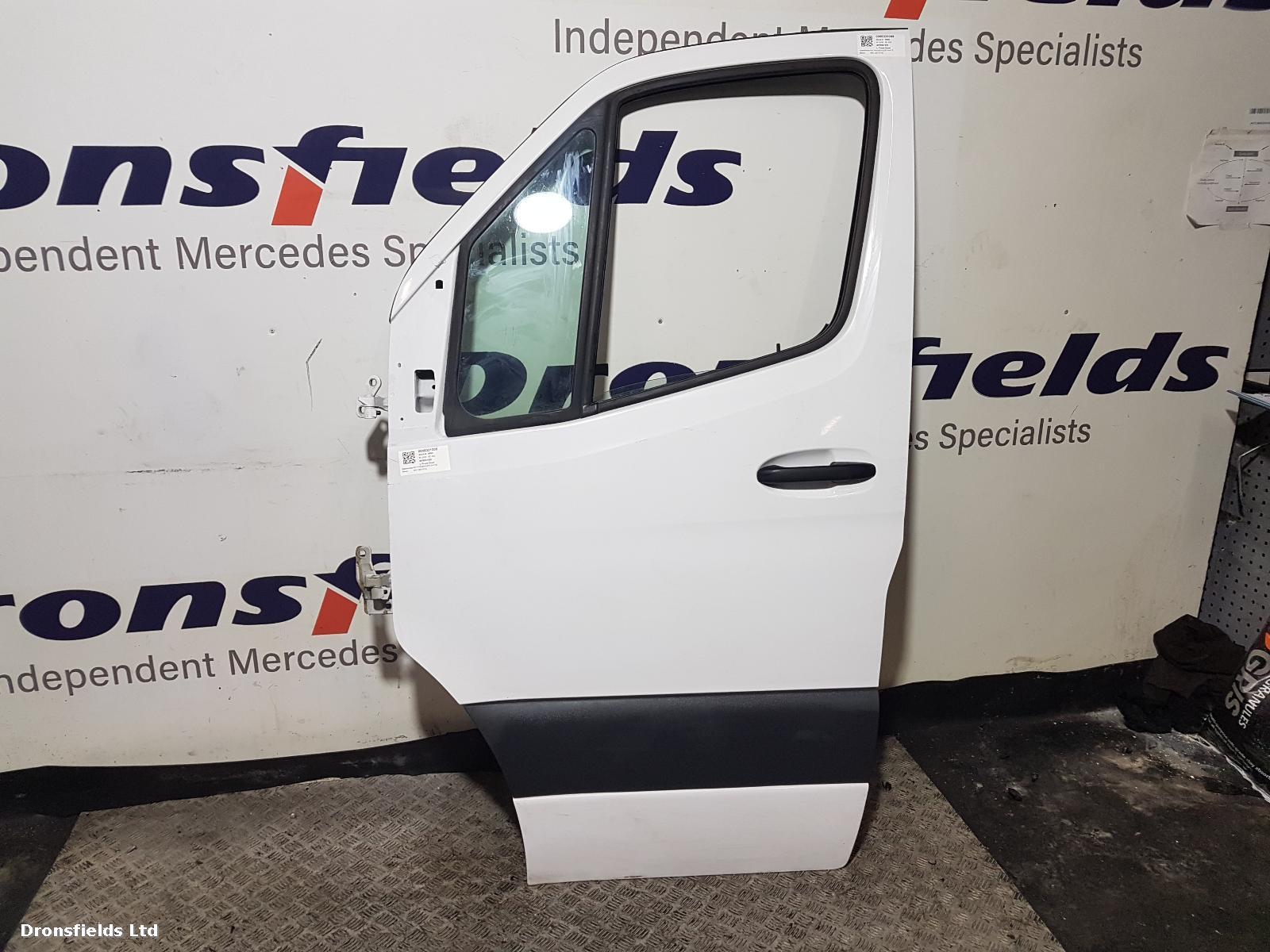 View Auto part L Front Door Mercedes Sprinter 2020