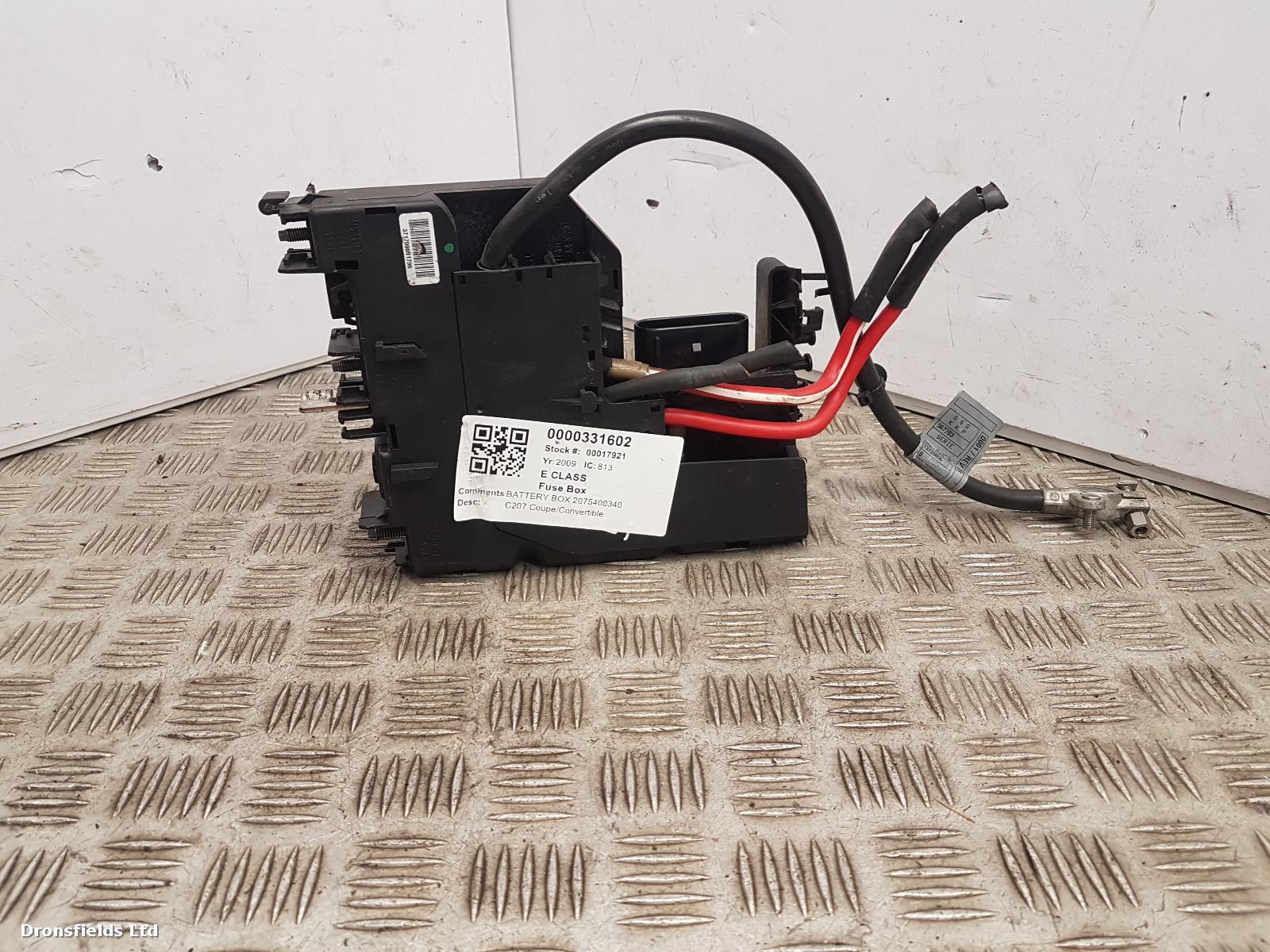 View Auto part Fuse Box Mercedes E Class 2009