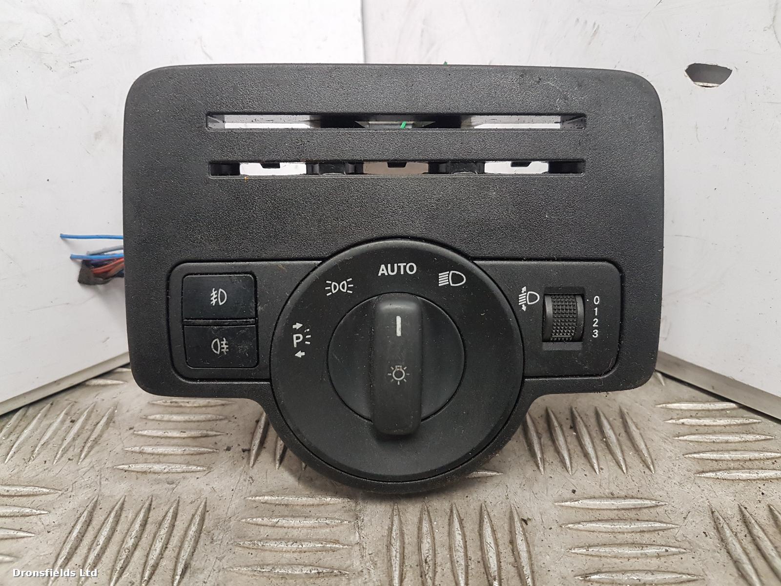 View Auto part Headlight Switch Mercedes Vito 2018